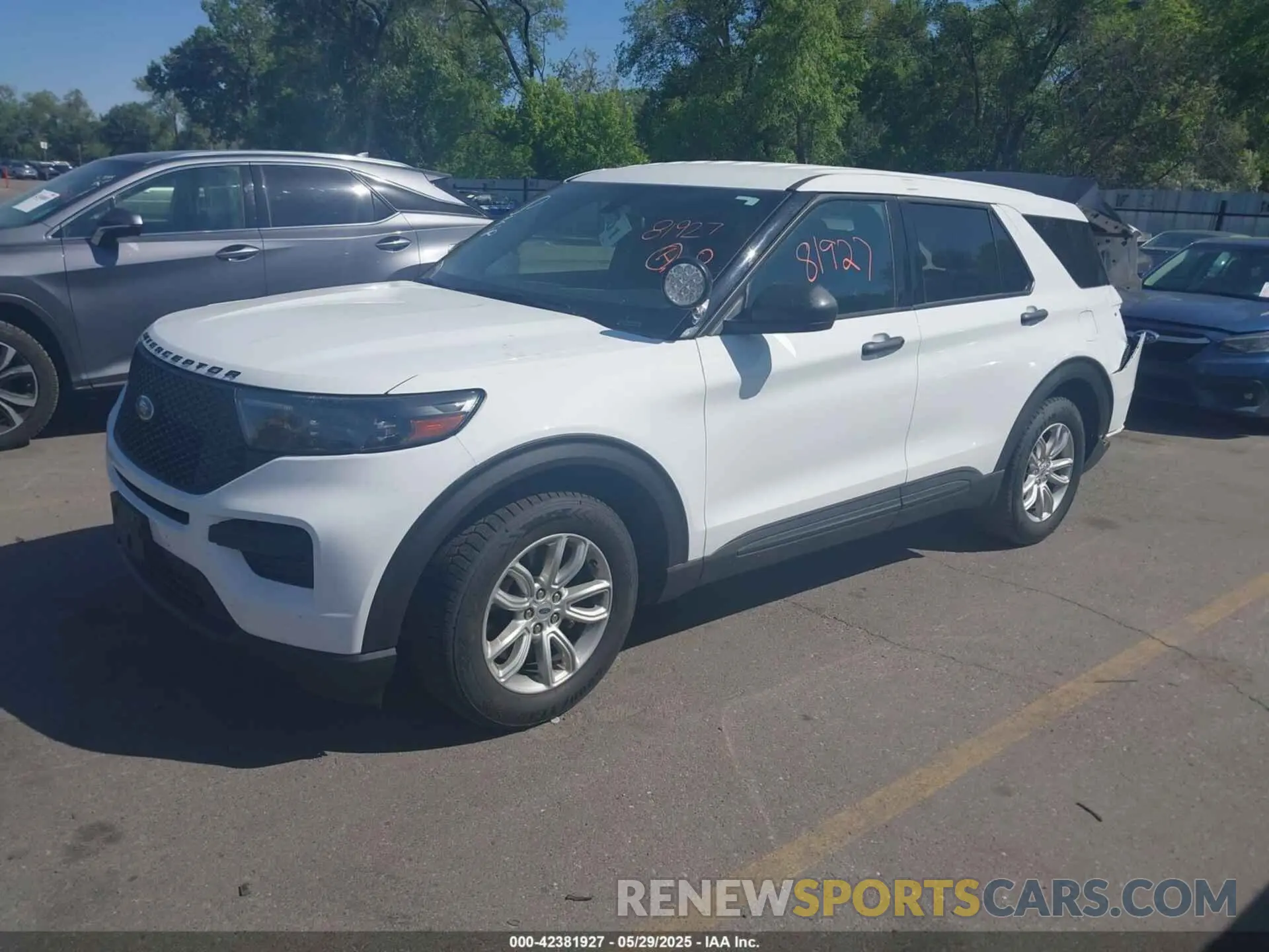 2 Photograph of a damaged car 1FM5K8AC7MGC20798 FORD POLICE INTERCEPTOR 2021