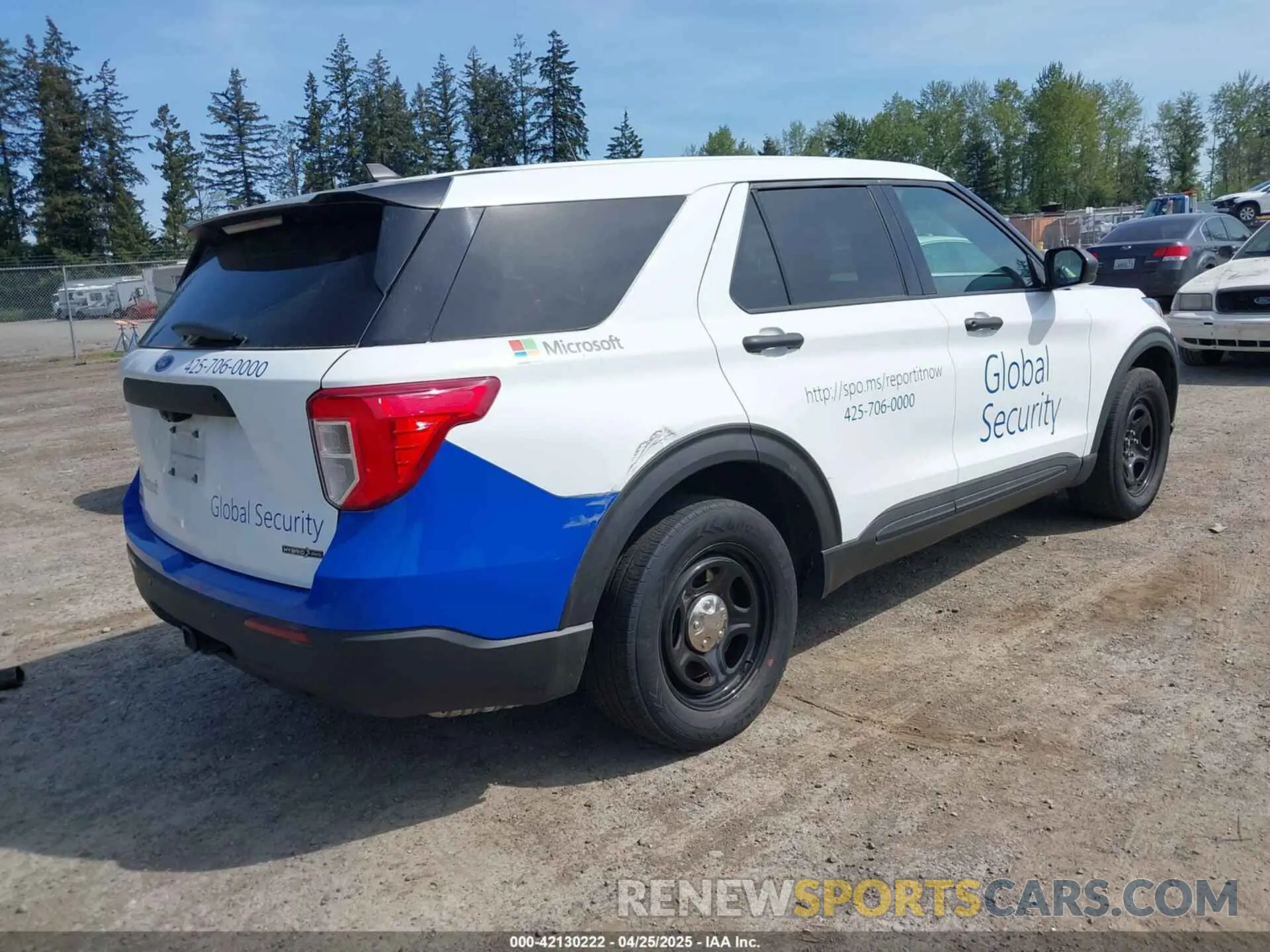 4 Photograph of a damaged car 1FM5K8AW5MNA05717 FORD POLICE INTERCEPTOR 2021