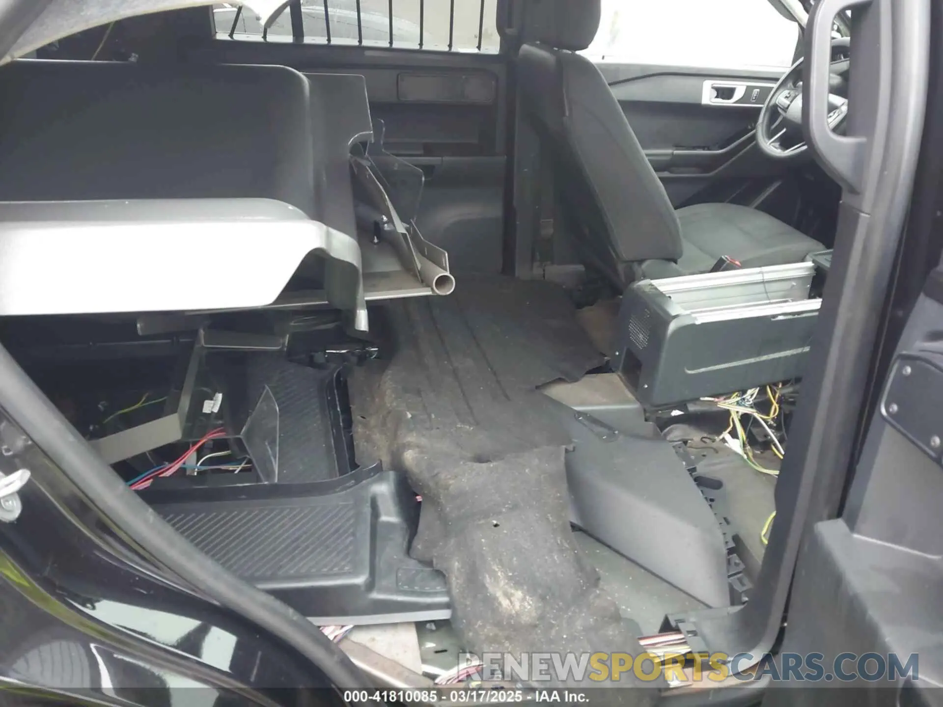 8 Photograph of a damaged car 1FM5K8AB0NGA54438 FORD POLICE INTERCEPTOR 2022