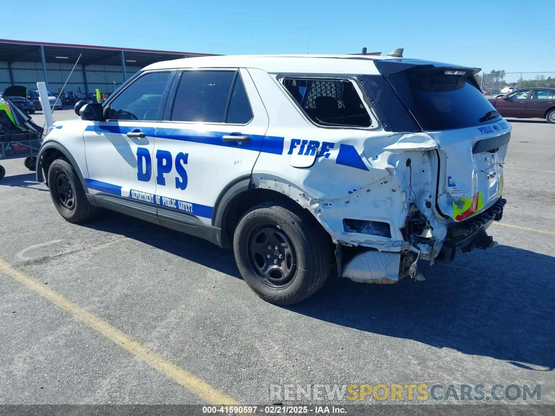 3 Photograph of a damaged car 1FM5K8AB1NGA40399 FORD POLICE INTERCEPTOR 2022