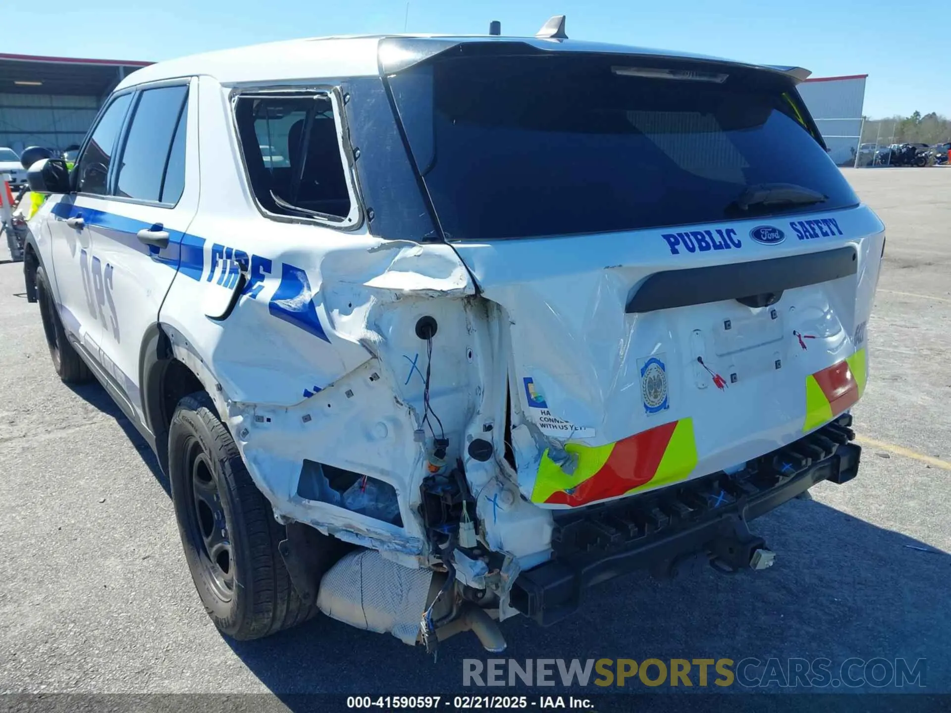 6 Photograph of a damaged car 1FM5K8AB1NGA40399 FORD POLICE INTERCEPTOR 2022