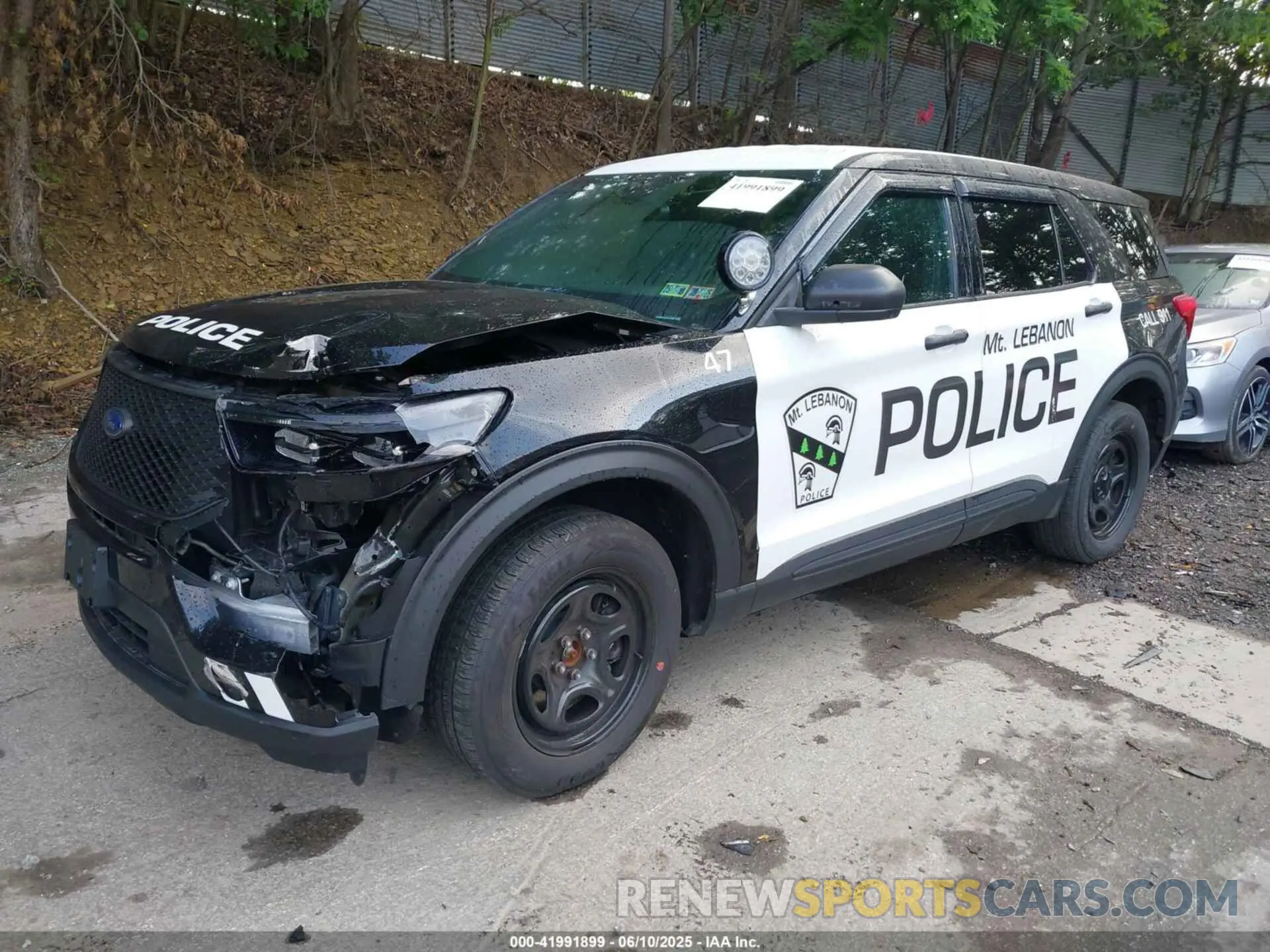 2 Photograph of a damaged car 1FM5K8AB2NGB76864 FORD POLICE INTERCEPTOR 2022
