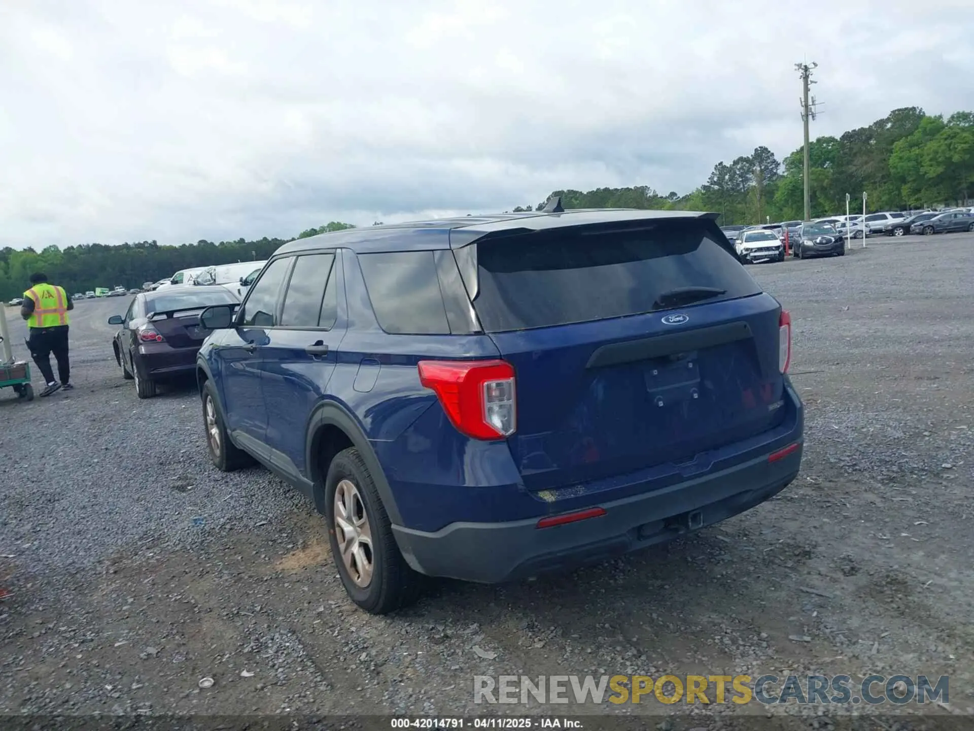 3 Photograph of a damaged car 1FM5K8AB7NGA01803 FORD POLICE INTERCEPTOR 2022