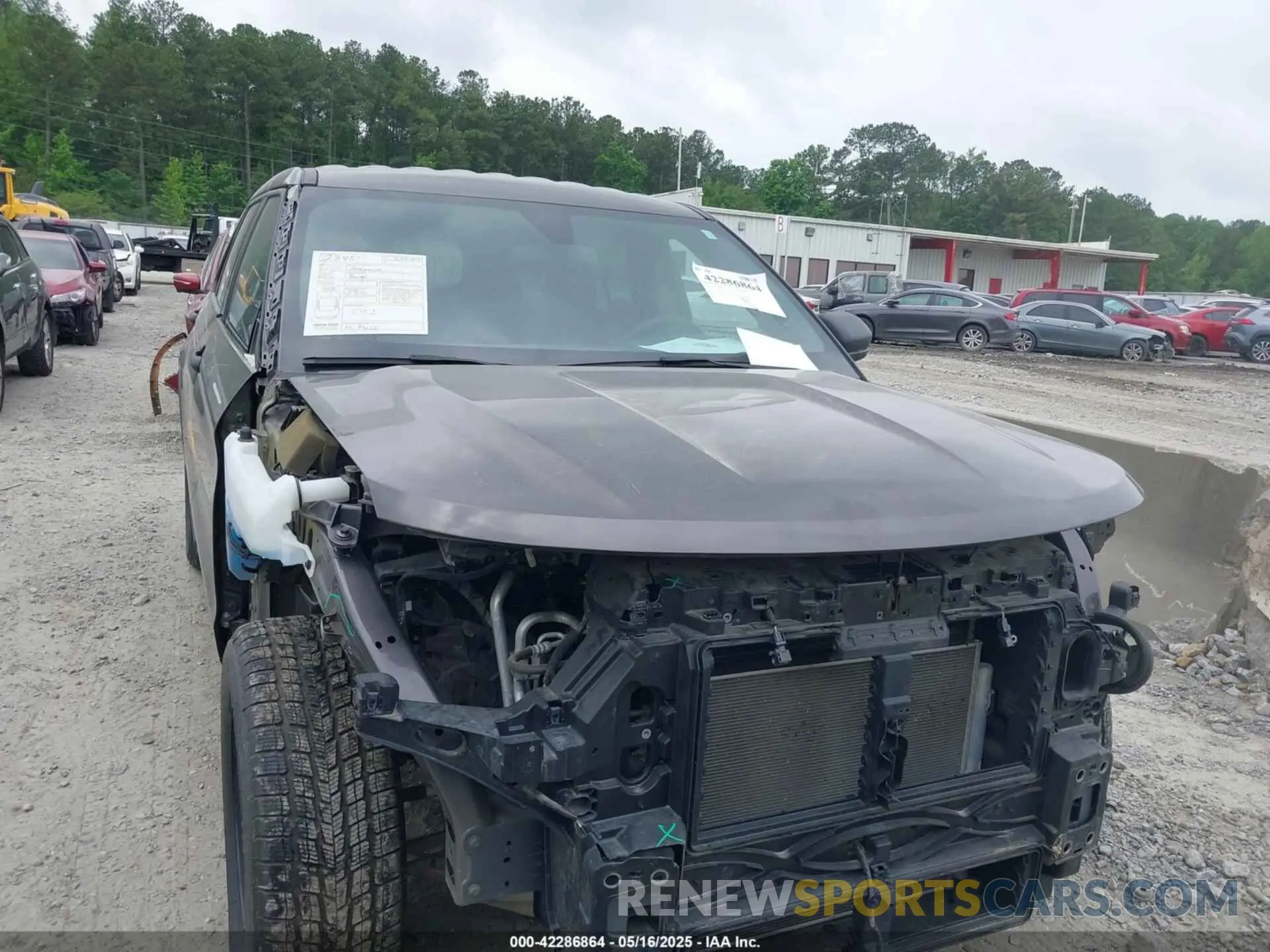 12 Photograph of a damaged car 1FM5K8AB8NGB18547 FORD POLICE INTERCEPTOR 2022