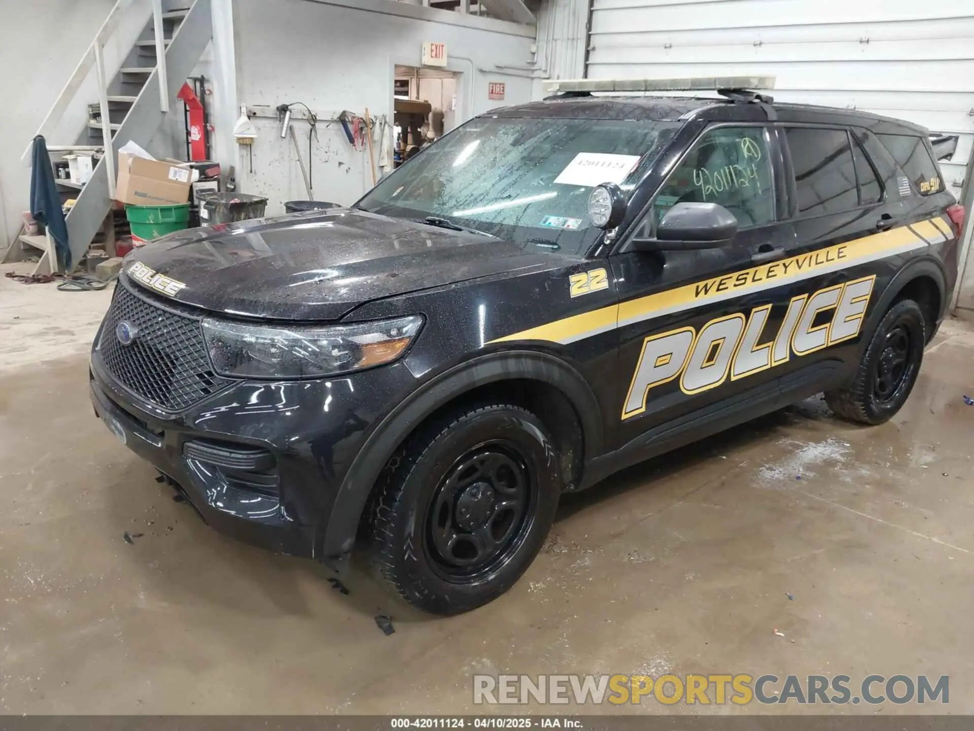 2 Photograph of a damaged car 1FM5K8AB9NGA00278 FORD POLICE INTERCEPTOR 2022