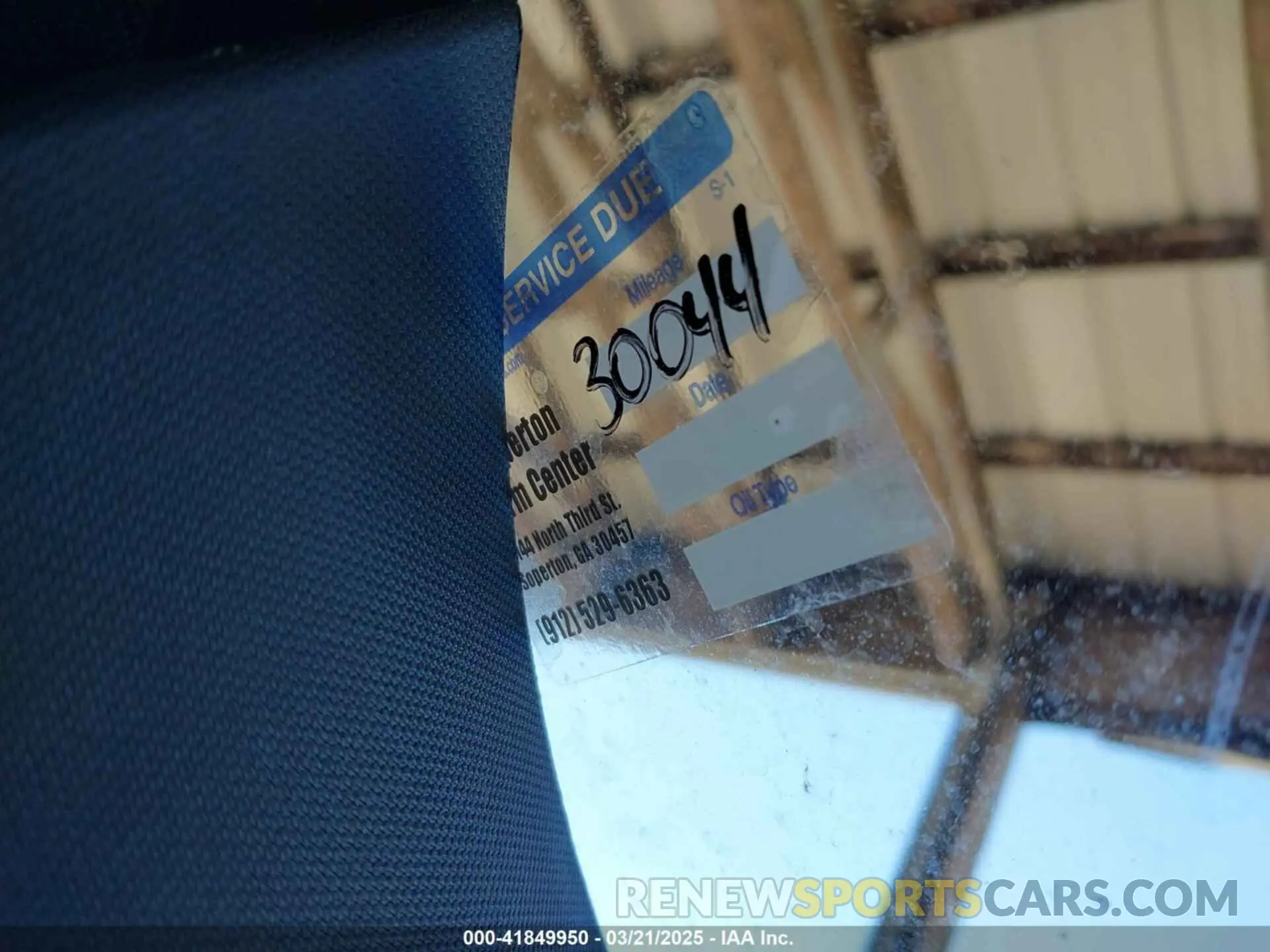 17 Photograph of a damaged car 1FM5K8AC1NGB17619 FORD POLICE INTERCEPTOR 2022