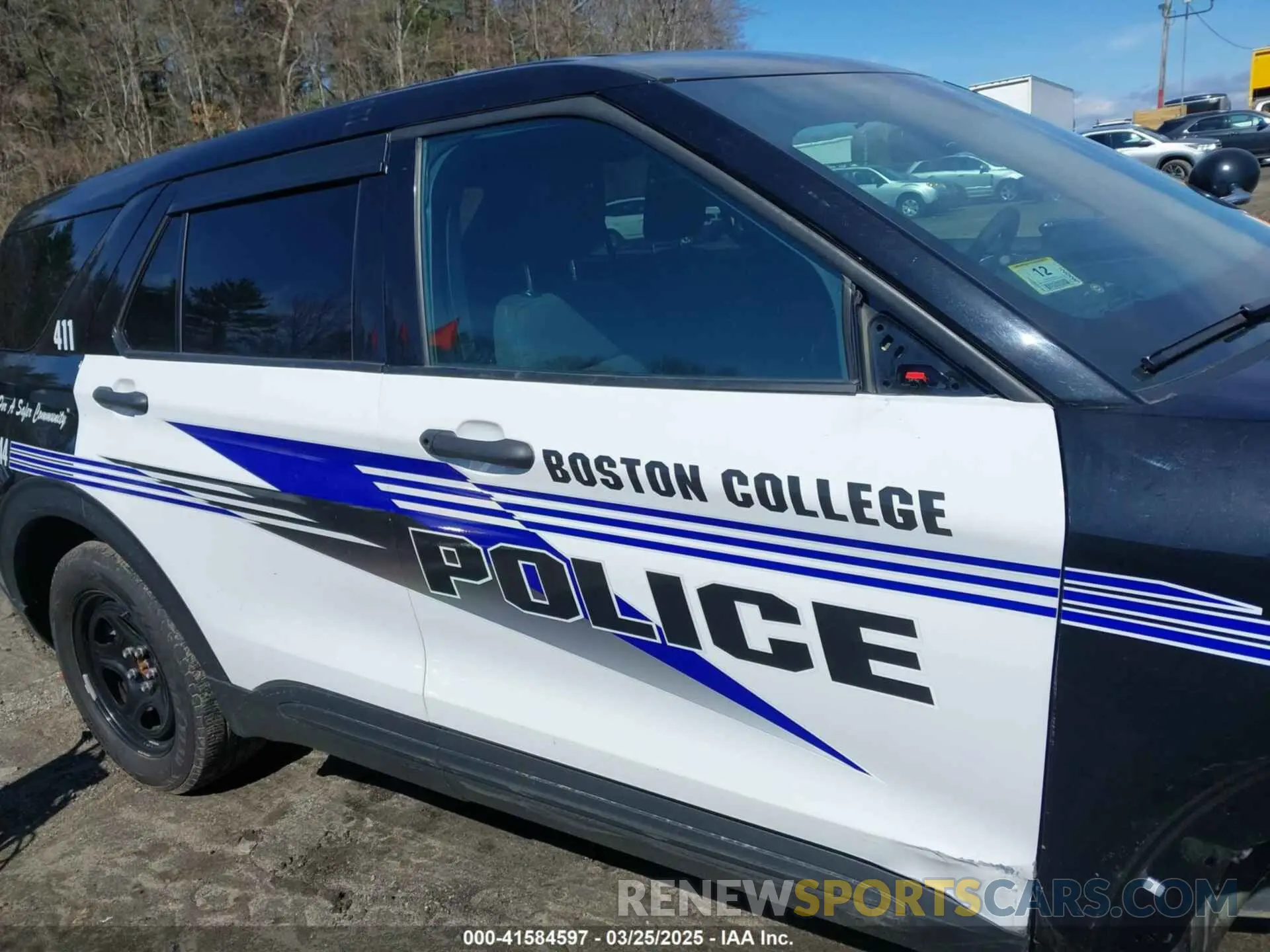 14 Photograph of a damaged car 1FM5K8AW4NNA02325 FORD POLICE INTERCEPTOR 2022