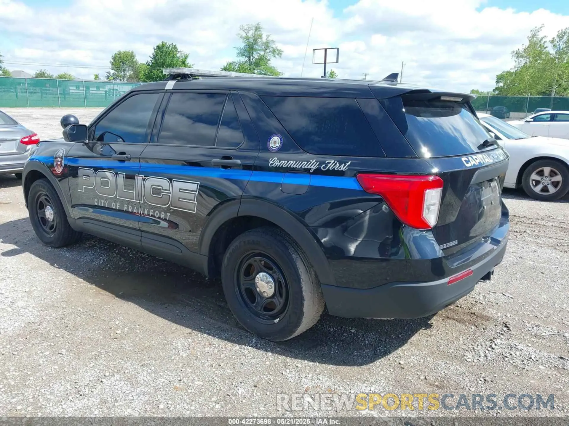 3 Photograph of a damaged car 1FM5K8AB0PGB12986 FORD POLICE INTERCEPTOR 2023