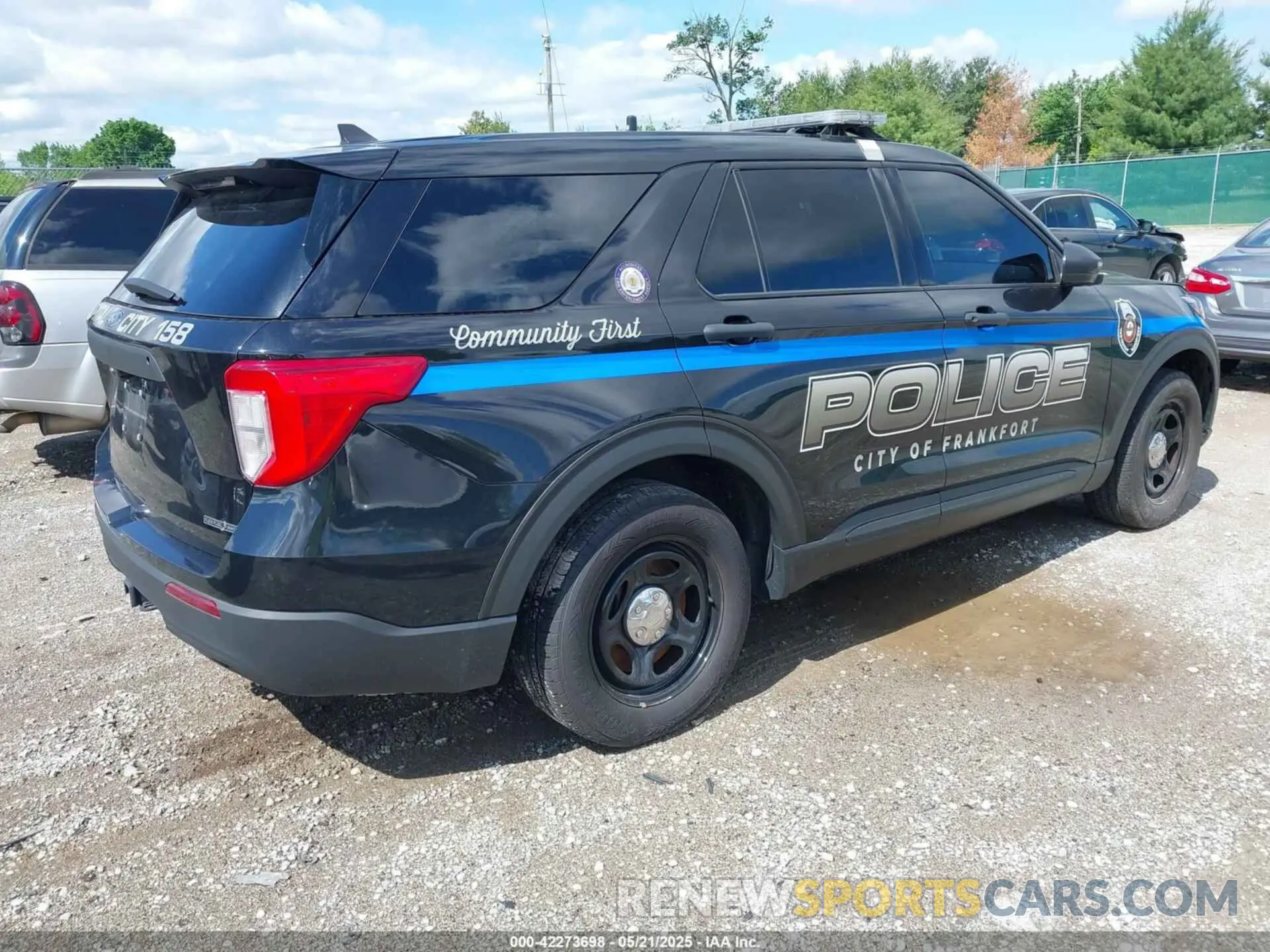 4 Photograph of a damaged car 1FM5K8AB0PGB12986 FORD POLICE INTERCEPTOR 2023