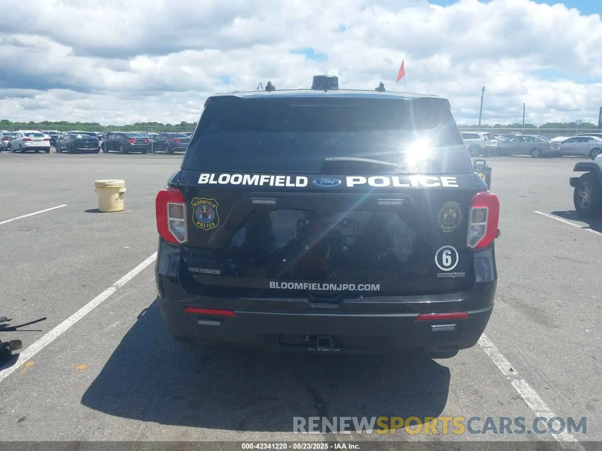 15 Photograph of a damaged car 1FM5K8AB1PGC18265 FORD POLICE INTERCEPTOR 2023