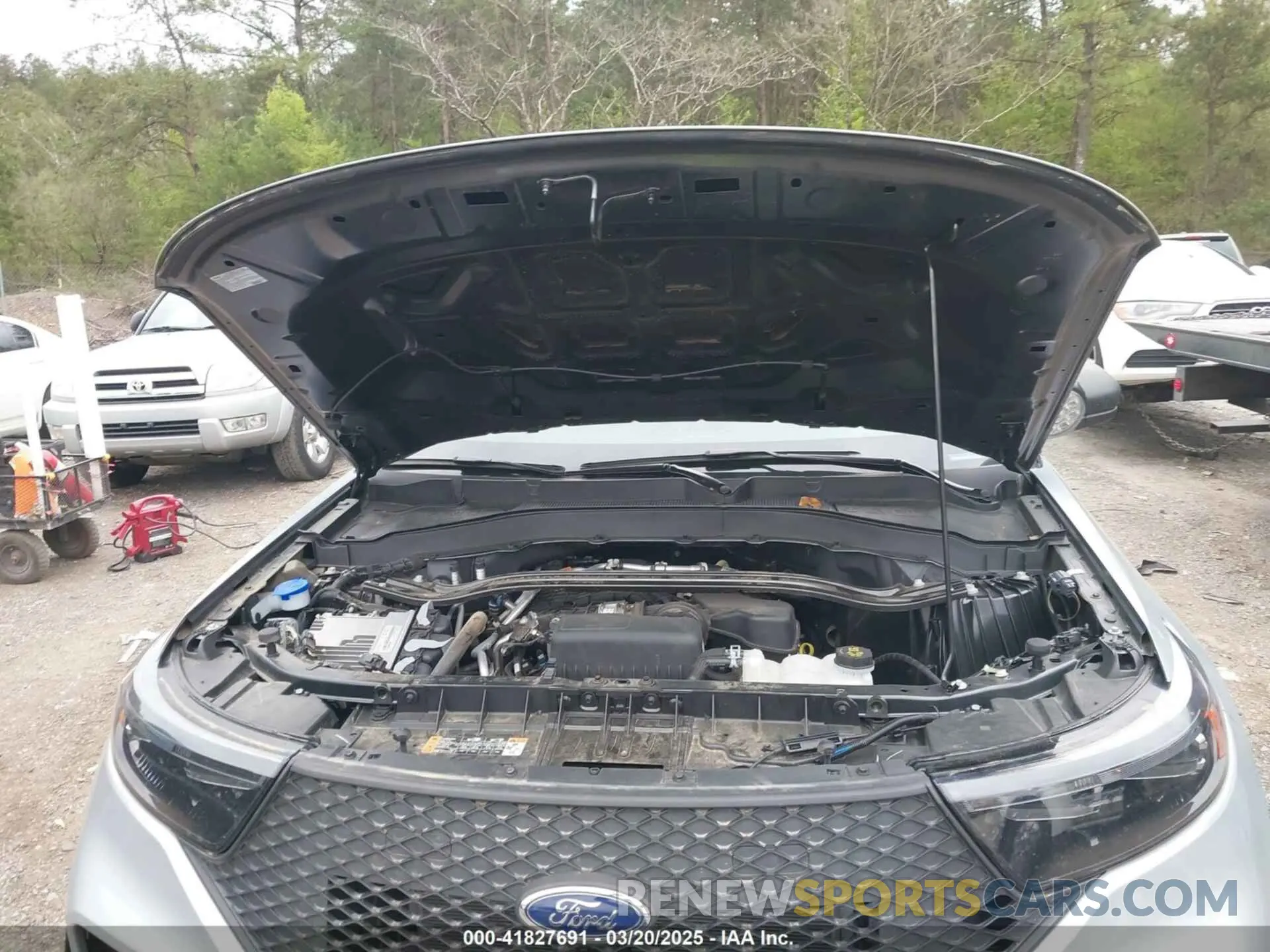 10 Photograph of a damaged car 1FM5K8AB2PGA36574 FORD POLICE INTERCEPTOR 2023
