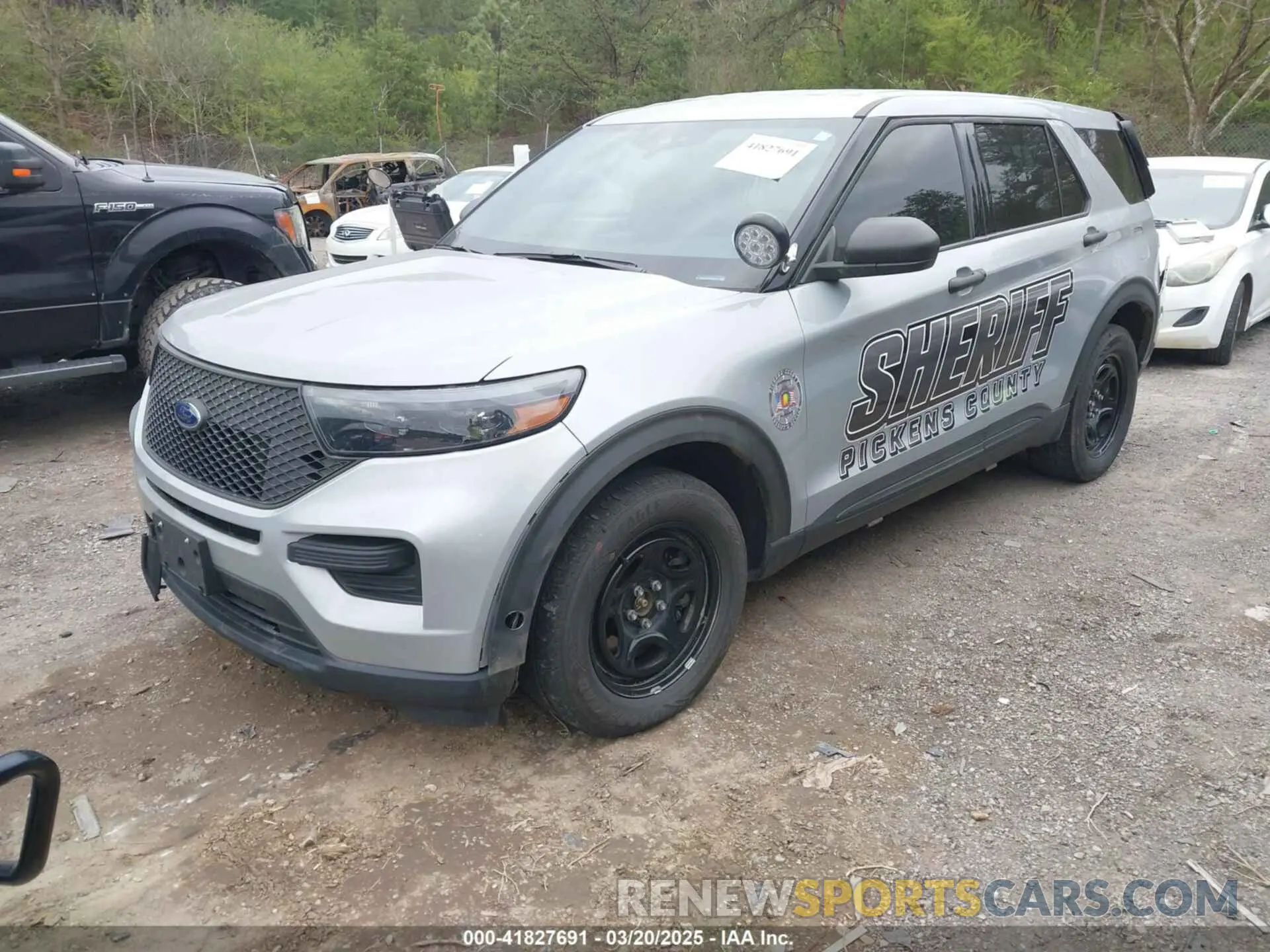 2 Photograph of a damaged car 1FM5K8AB2PGA36574 FORD POLICE INTERCEPTOR 2023