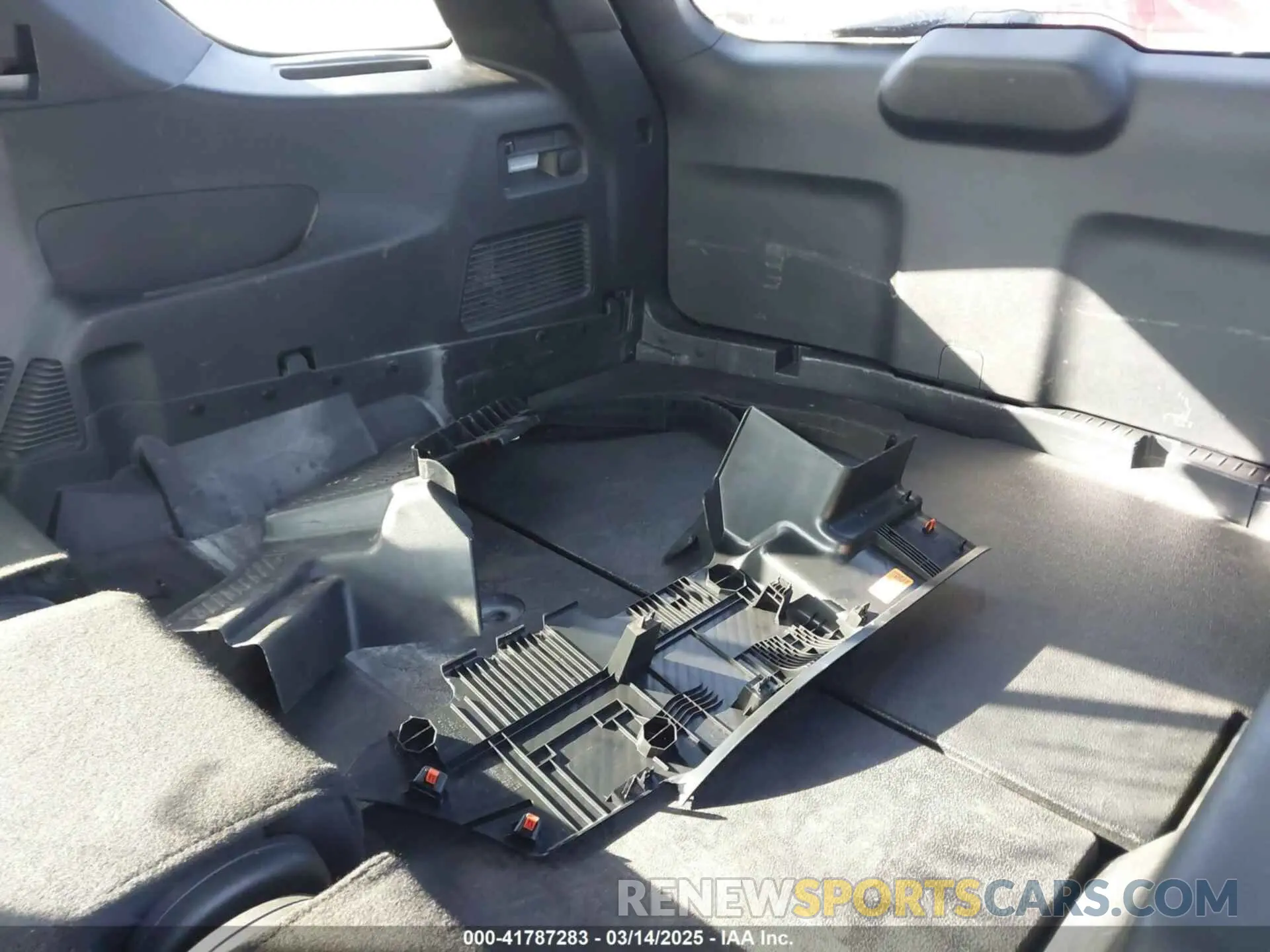 12 Photograph of a damaged car 1FM5K8AB2PGB69139 FORD POLICE INTERCEPTOR 2023