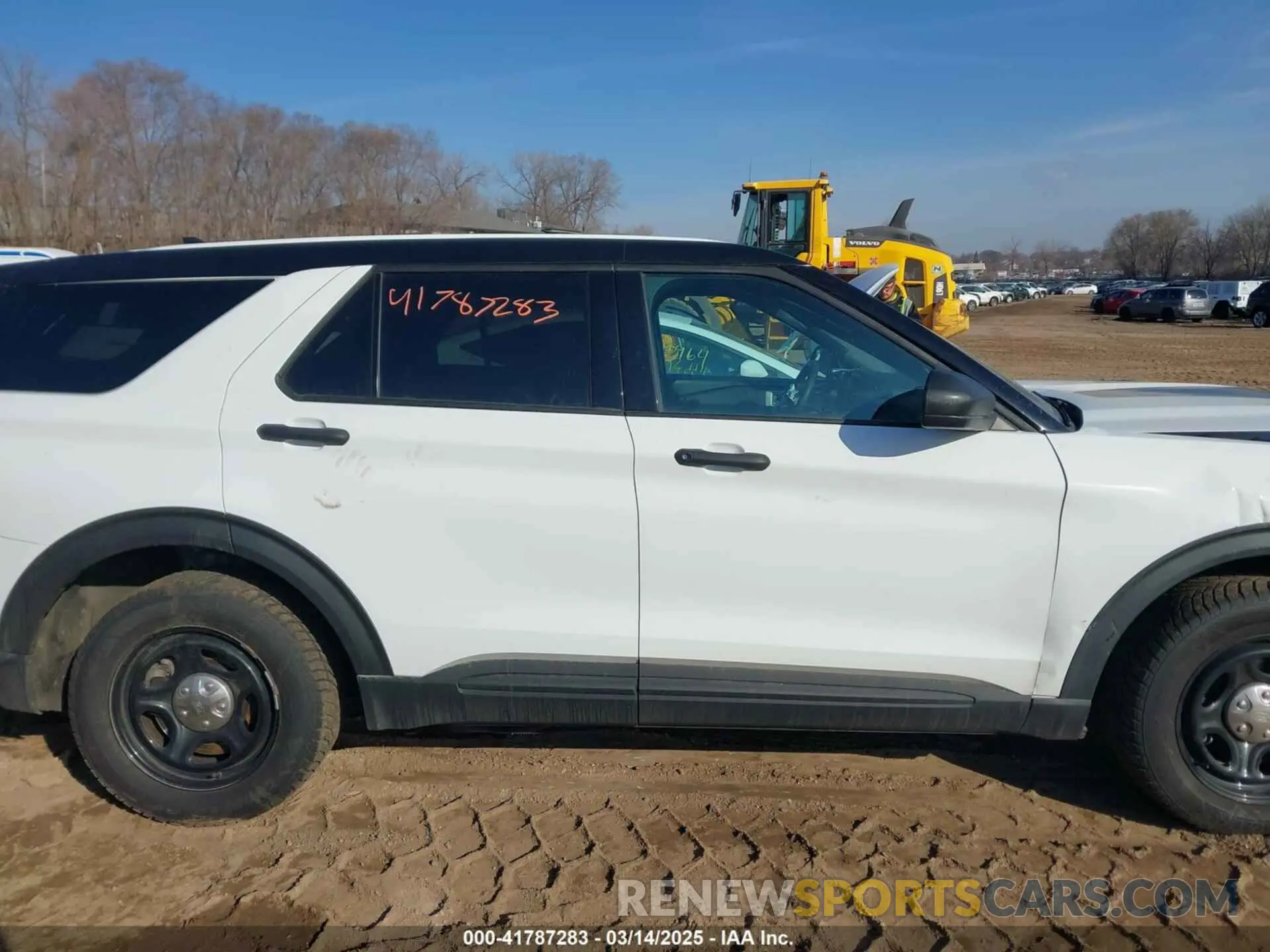 14 Photograph of a damaged car 1FM5K8AB2PGB69139 FORD POLICE INTERCEPTOR 2023