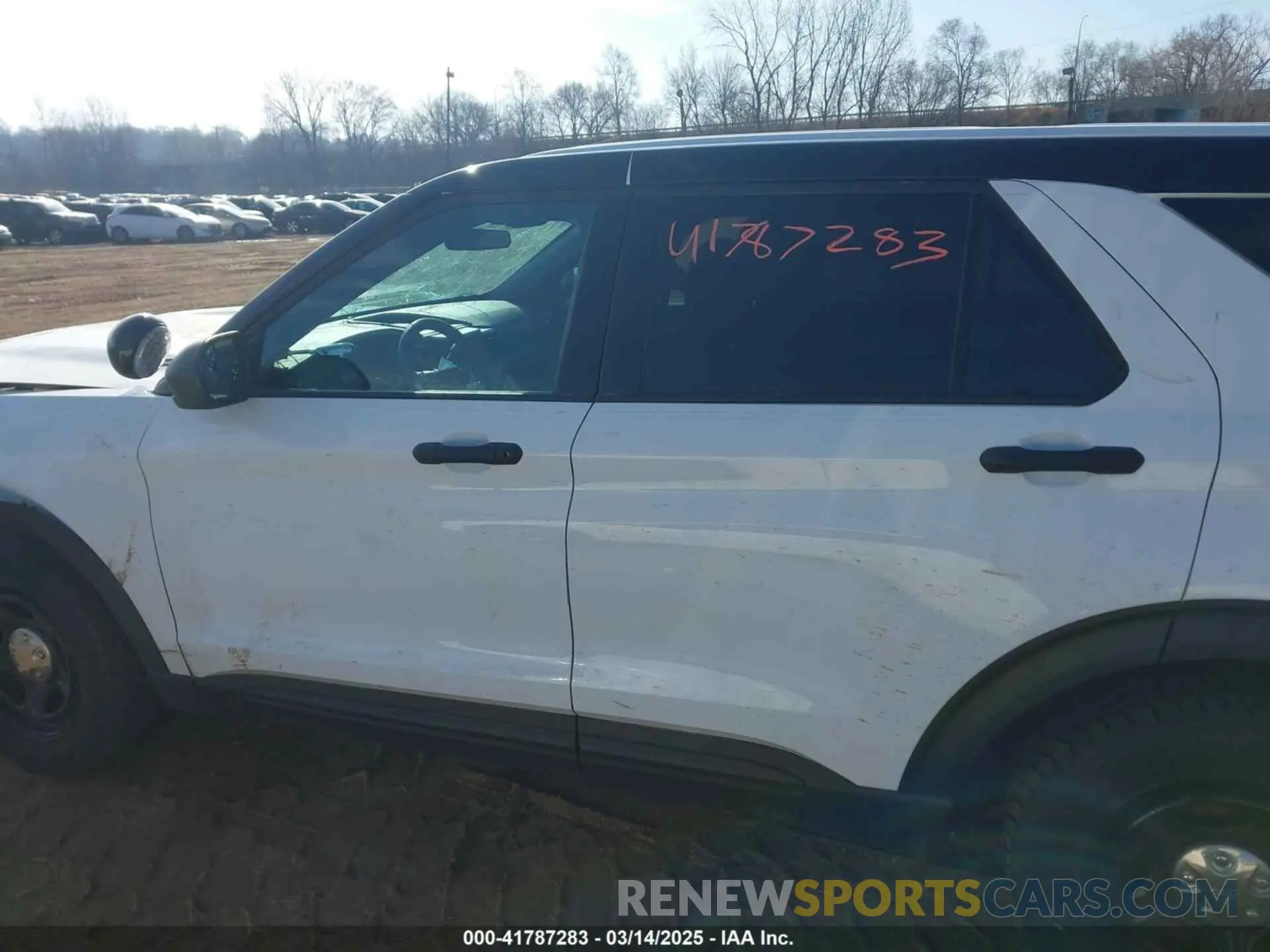 15 Photograph of a damaged car 1FM5K8AB2PGB69139 FORD POLICE INTERCEPTOR 2023