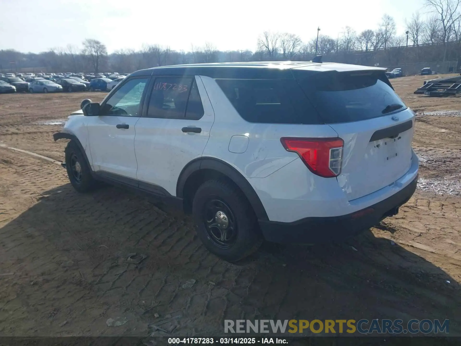 3 Photograph of a damaged car 1FM5K8AB2PGB69139 FORD POLICE INTERCEPTOR 2023