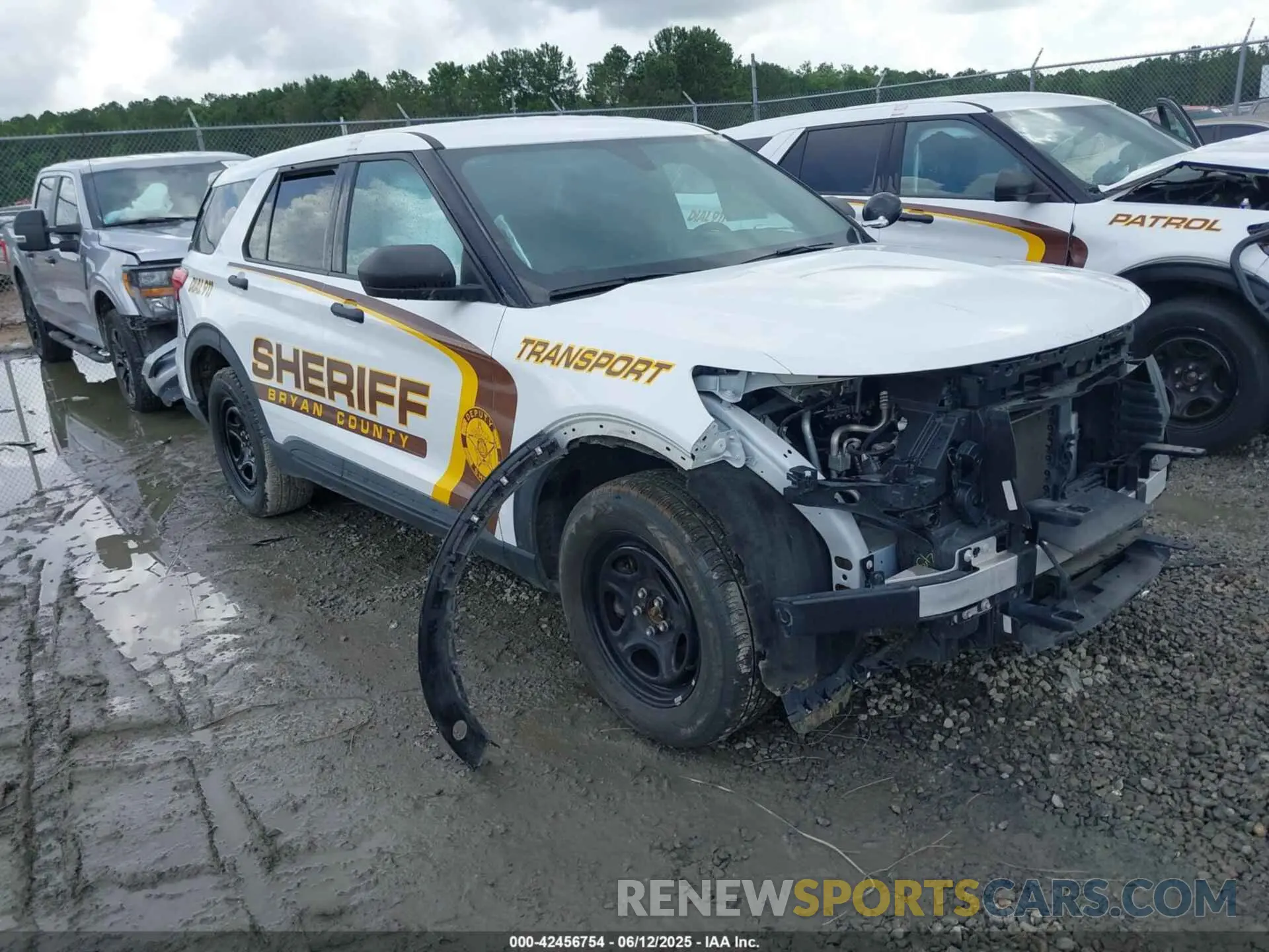 1 Photograph of a damaged car 1FM5K8AB3PGA62276 FORD POLICE INTERCEPTOR 2023