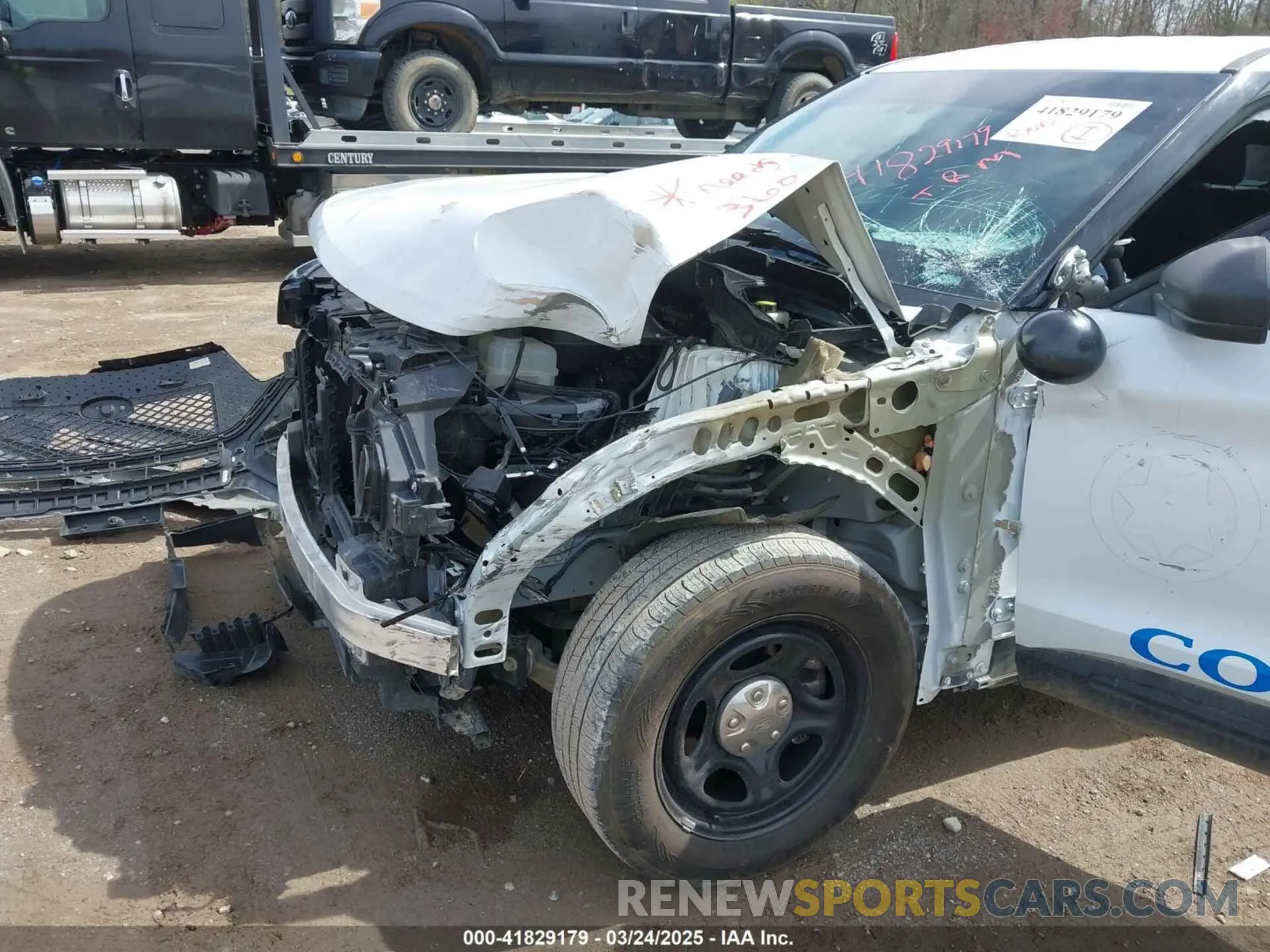 22 Photograph of a damaged car 1FM5K8AB3PGA62908 FORD POLICE INTERCEPTOR 2023