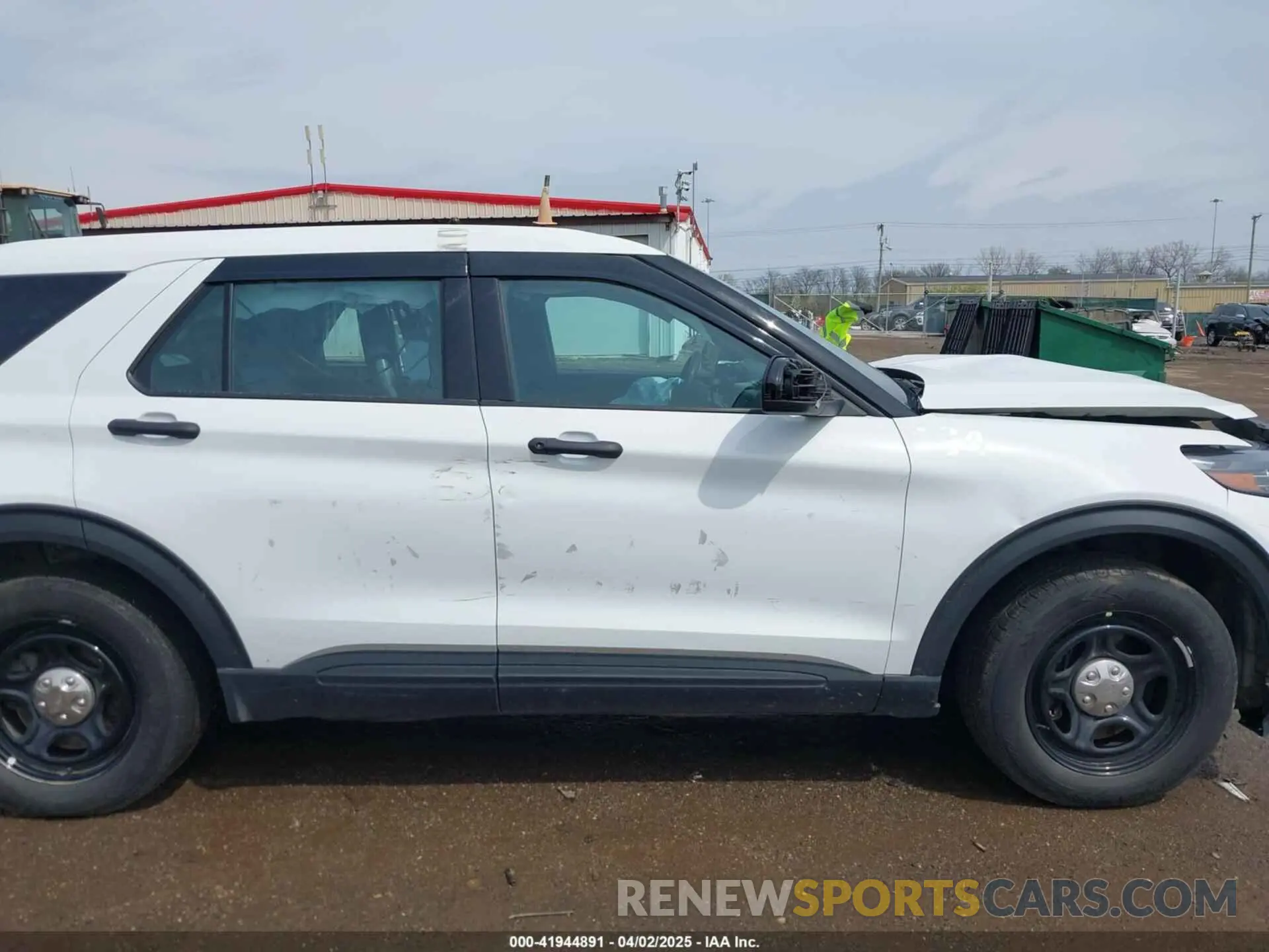 13 Photograph of a damaged car 1FM5K8AB4PGA20859 FORD POLICE INTERCEPTOR 2023