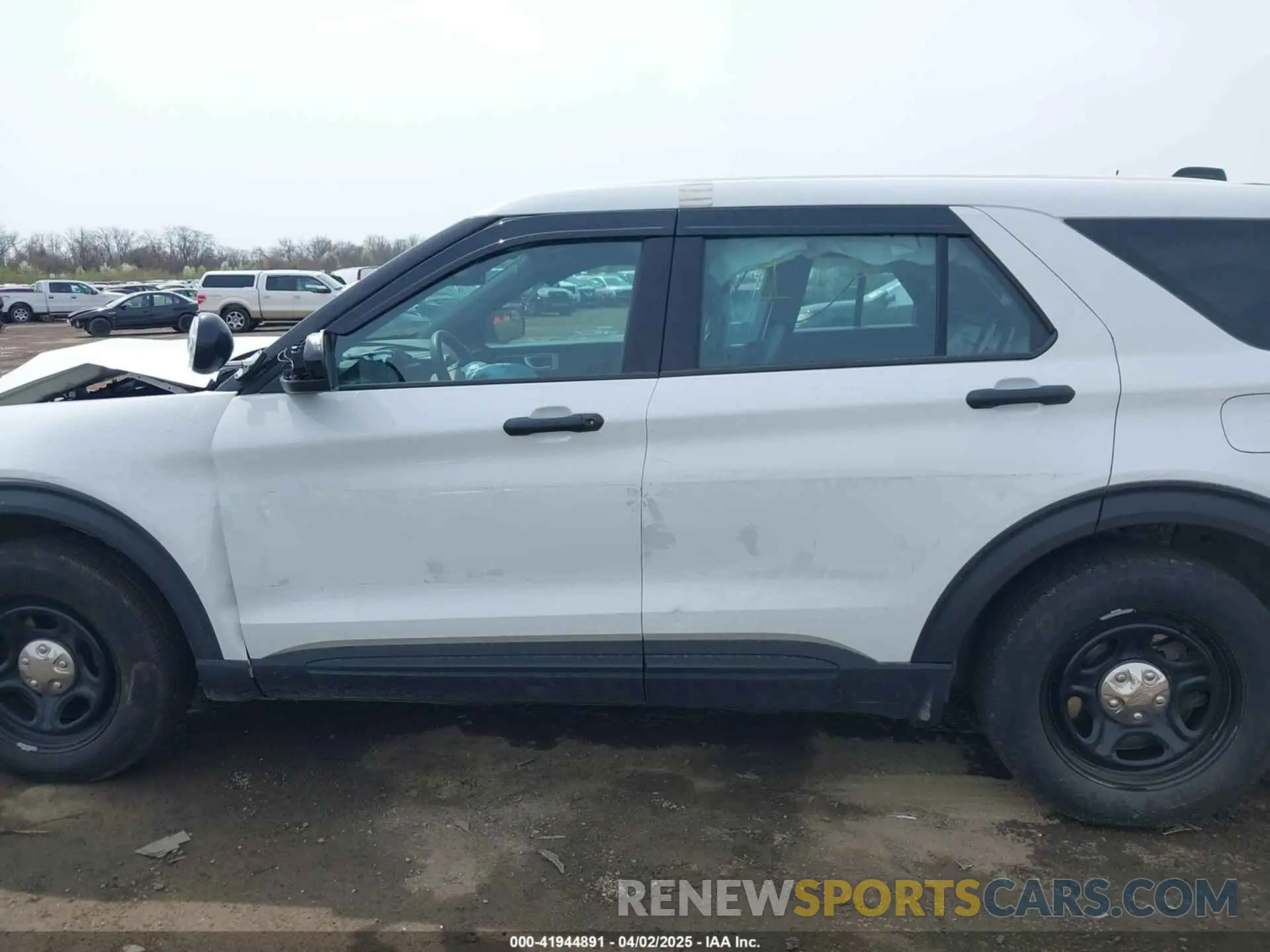 14 Photograph of a damaged car 1FM5K8AB4PGA20859 FORD POLICE INTERCEPTOR 2023