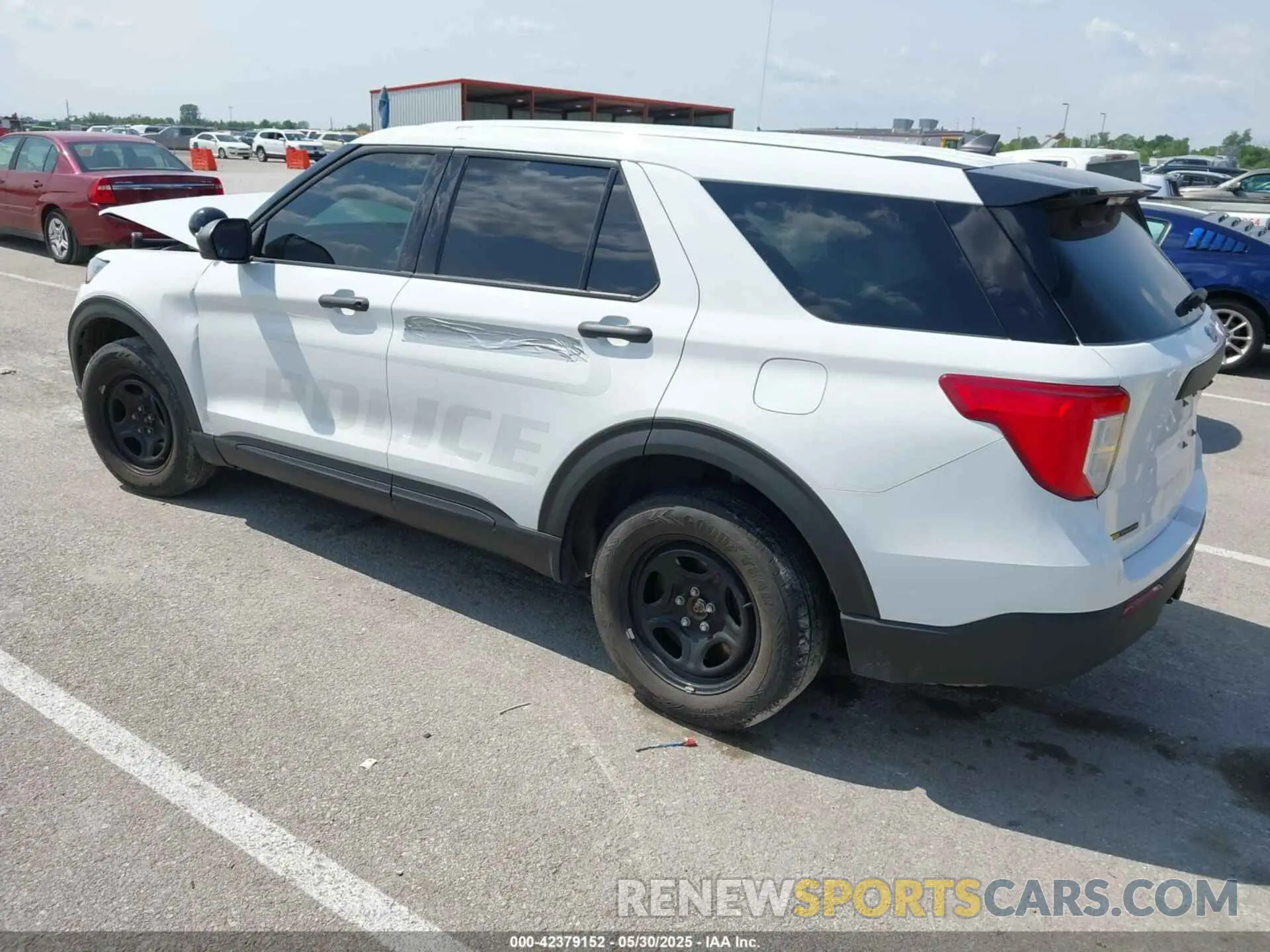 3 Photograph of a damaged car 1FM5K8AB4PGA84030 FORD POLICE INTERCEPTOR 2023