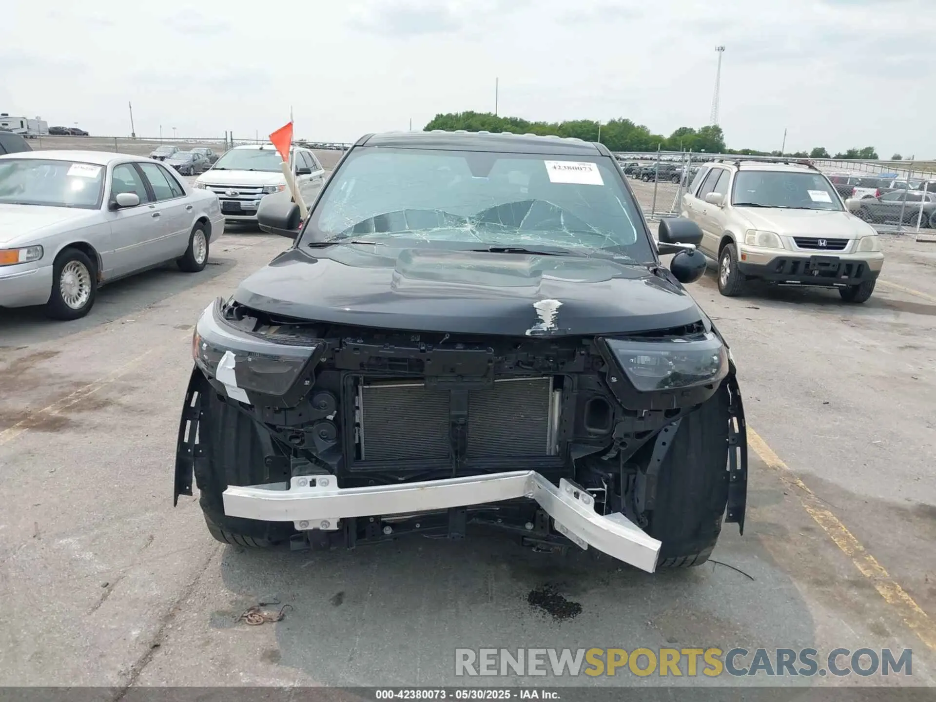 13 Photograph of a damaged car 1FM5K8ABXPGA83691 FORD POLICE INTERCEPTOR 2023