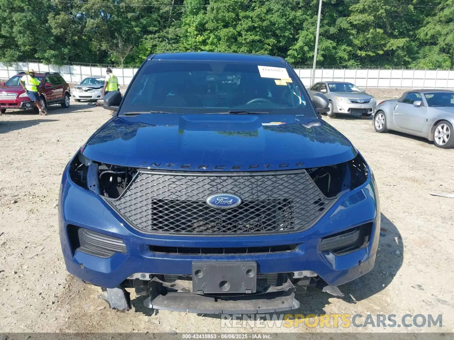 13 Photograph of a damaged car 1FM5K8AC6PGA34268 FORD POLICE INTERCEPTOR 2023