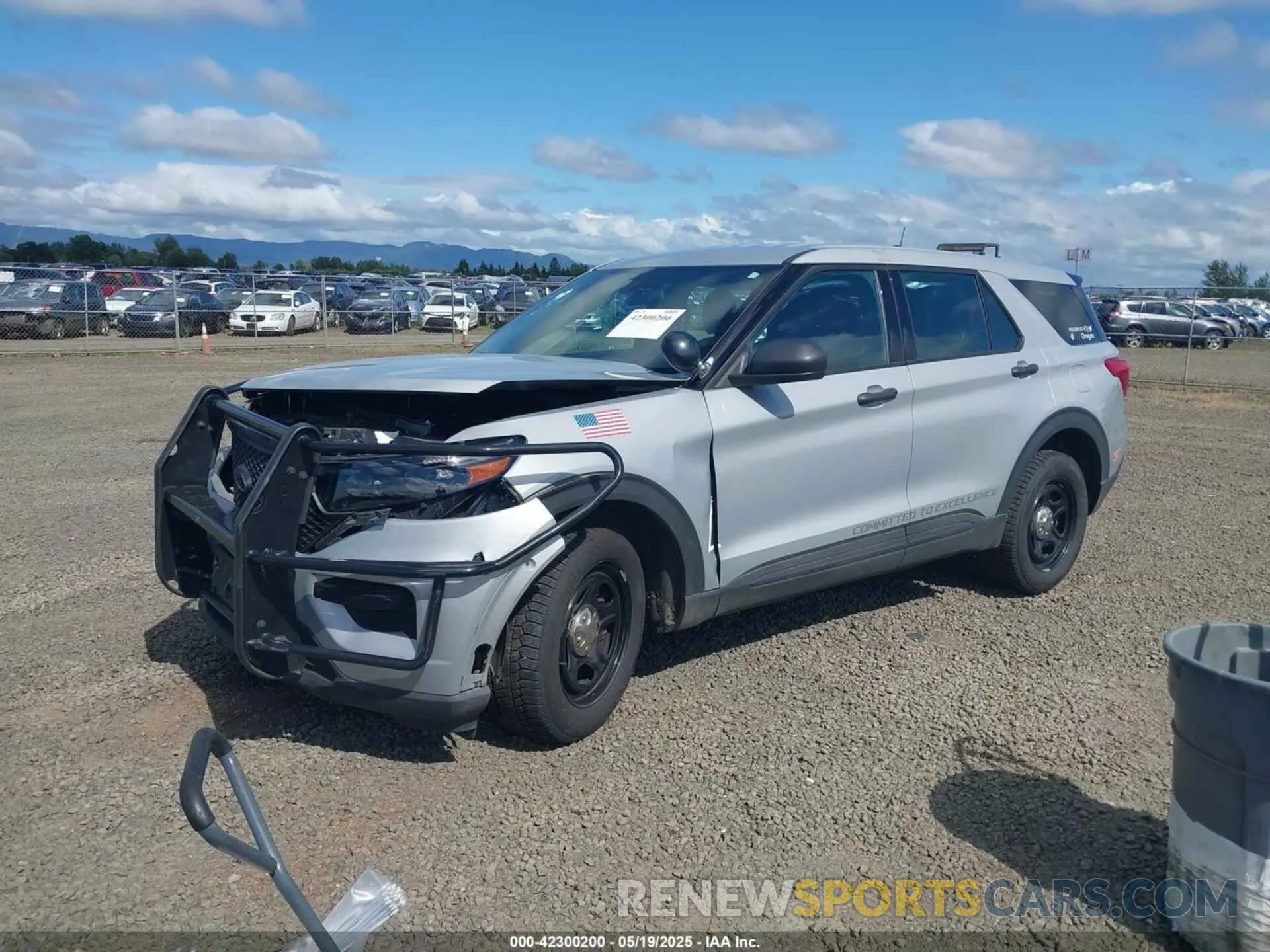 2 Photograph of a damaged car 1FM5K8AWXPNA02509 FORD POLICE INTERCEPTOR 2023