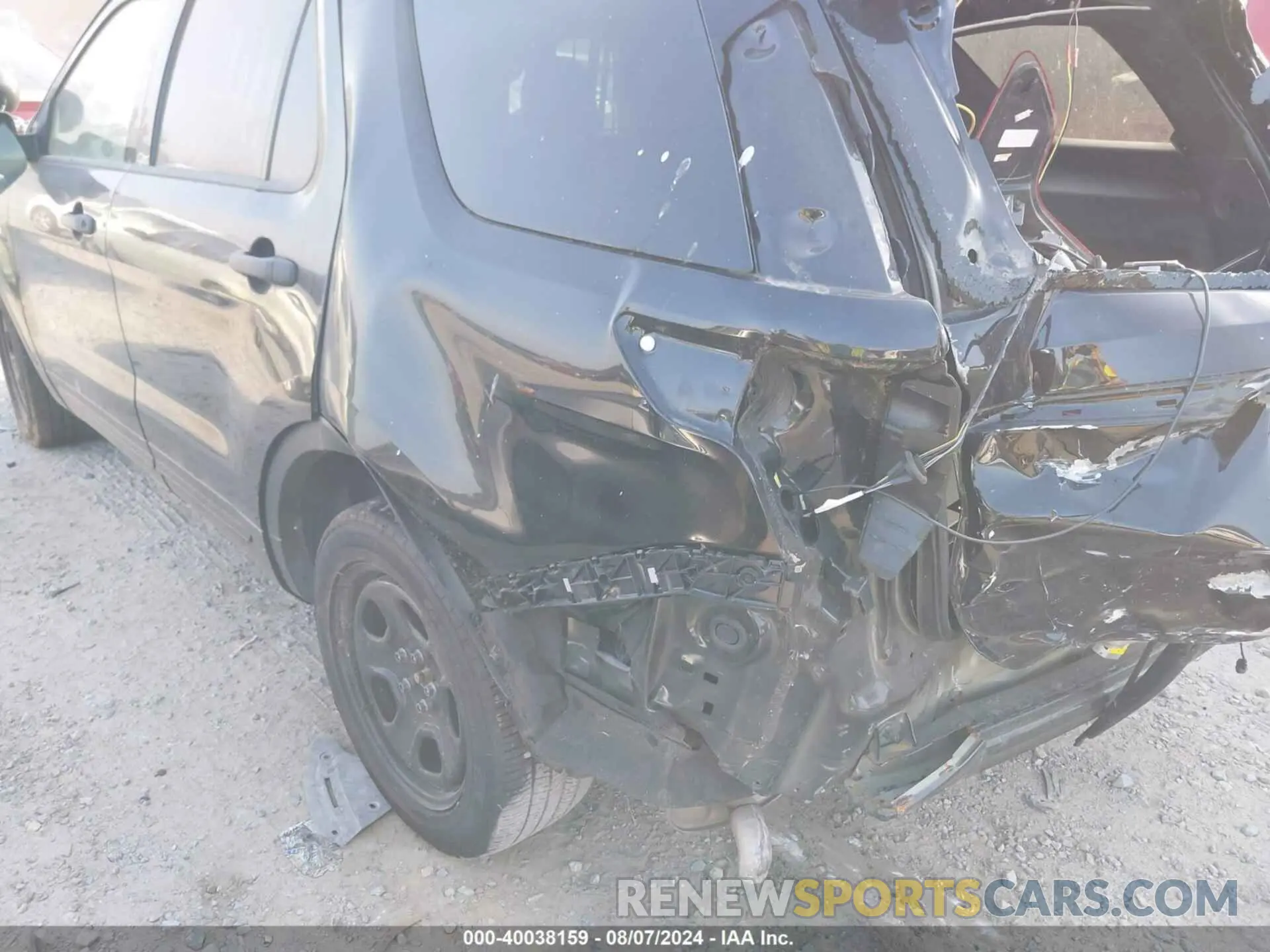 17 Photograph of a damaged car 1FM5K8AR3KGA30935 FORD POLICE INTERCEPTOR UTILITY 2019