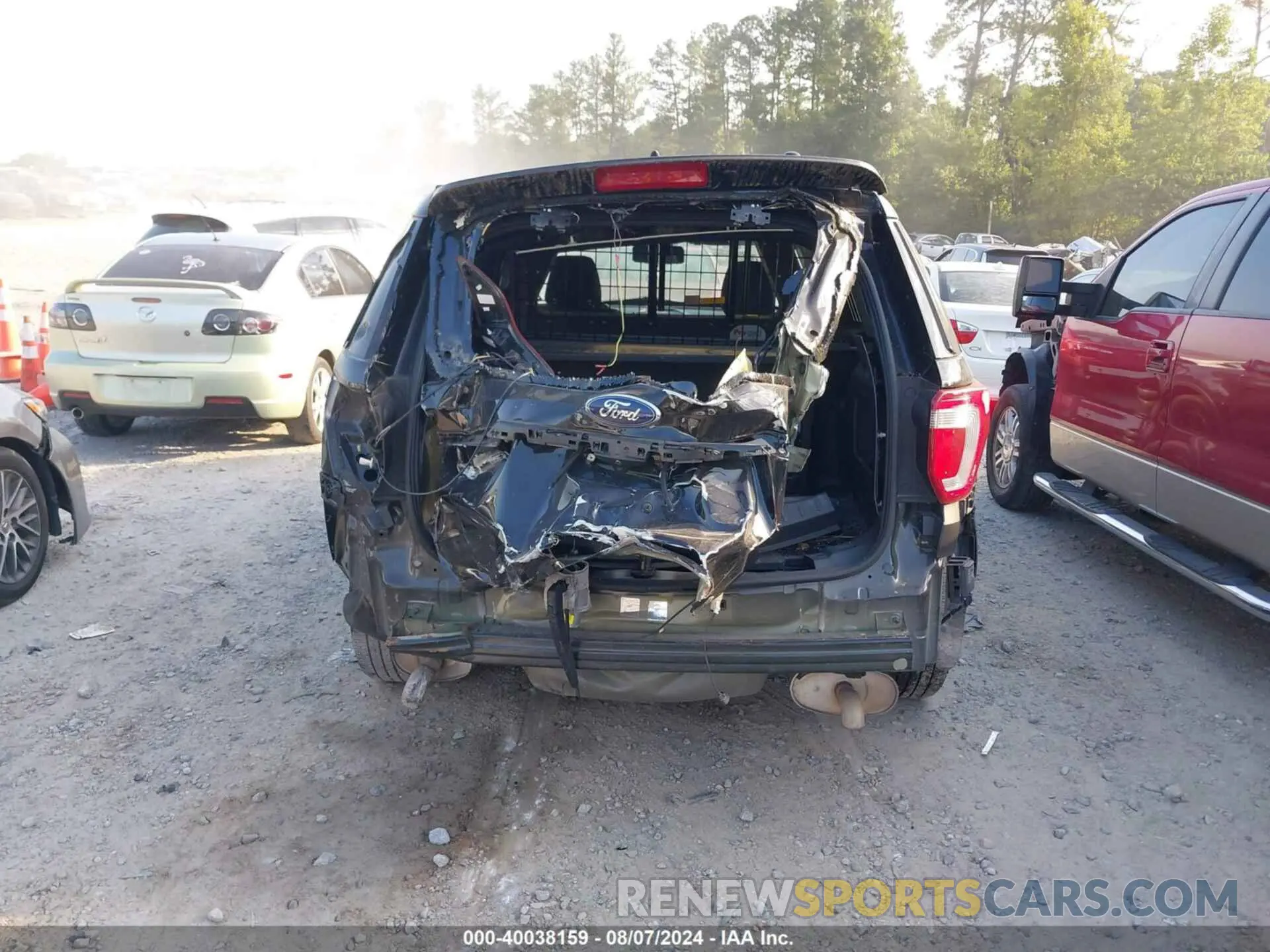 6 Photograph of a damaged car 1FM5K8AR3KGA30935 FORD POLICE INTERCEPTOR UTILITY 2019
