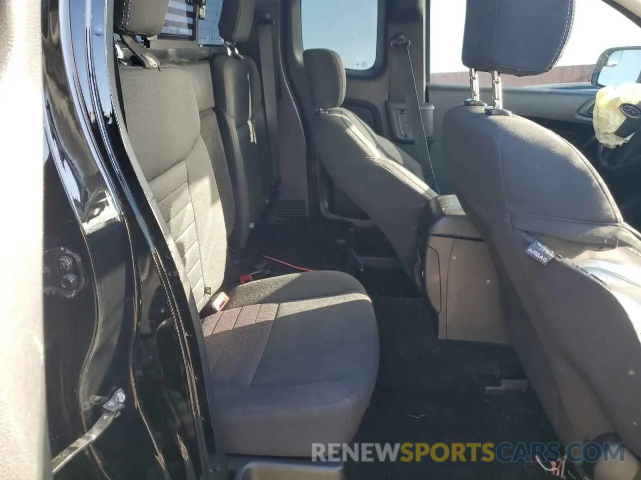 10 Photograph of a damaged car 1FTER1EHXKLA76391 FORD RANGER 2019