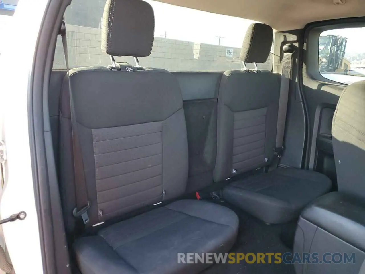 10 Photograph of a damaged car 1FTER1FHXKLA50470 FORD RANGER 2019