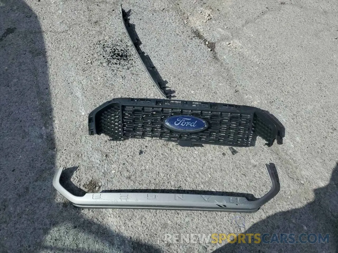 12 Photograph of a damaged car 1FTER4EH0KLB16124 FORD RANGER 2019