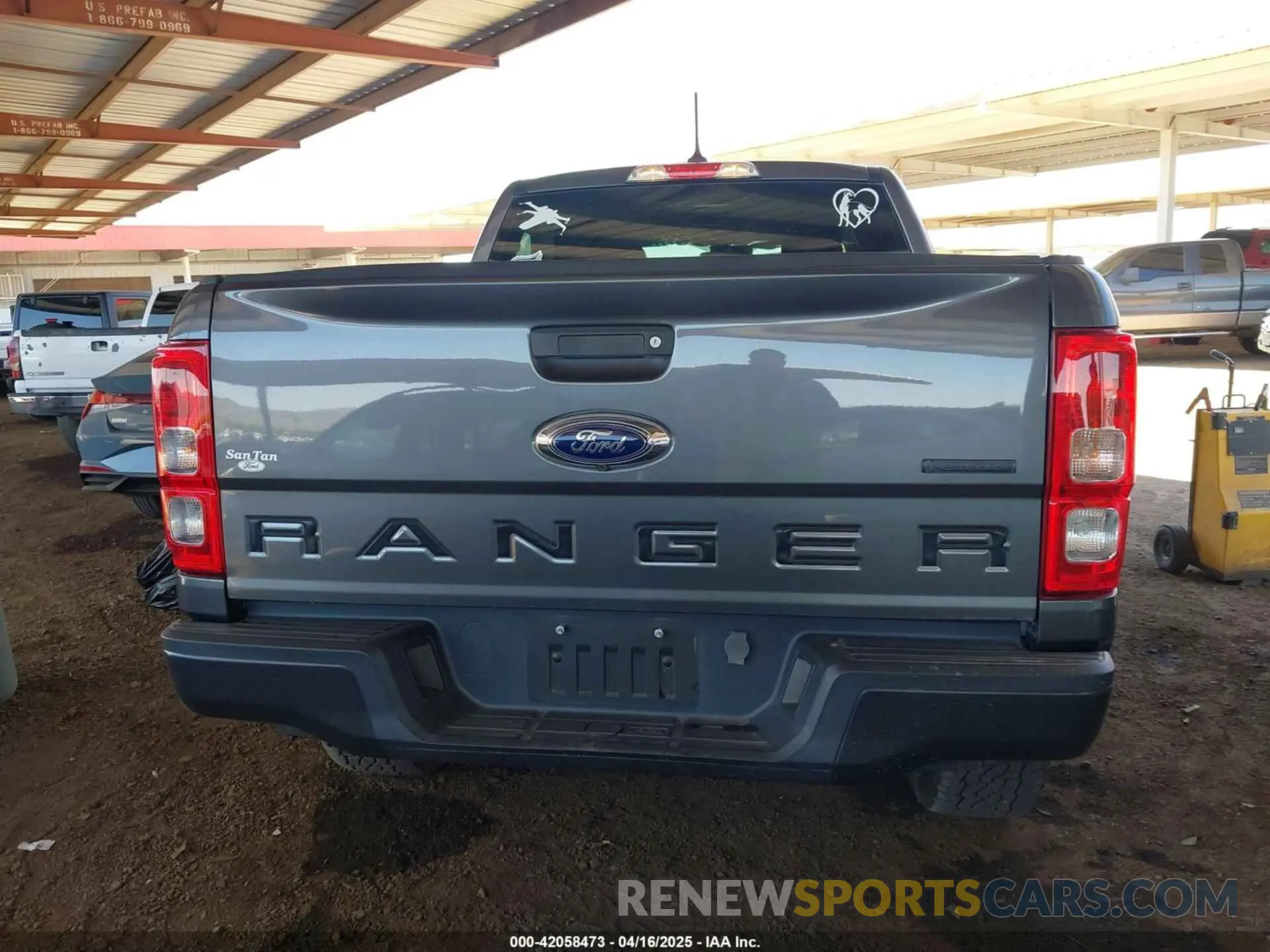 17 Photograph of a damaged car 1FTER4EH3KLA87640 FORD RANGER 2019
