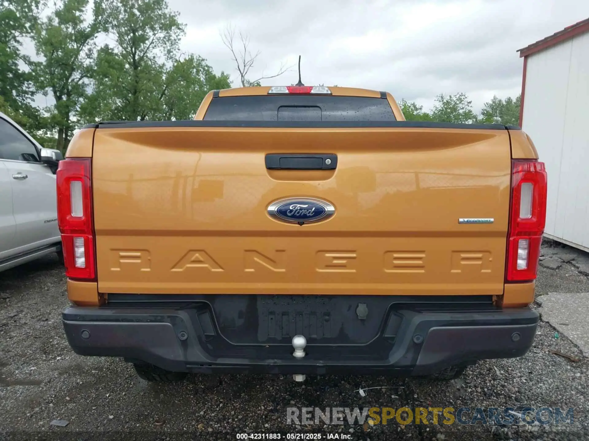 16 Photograph of a damaged car 1FTER4EH7KLA02833 FORD RANGER 2019