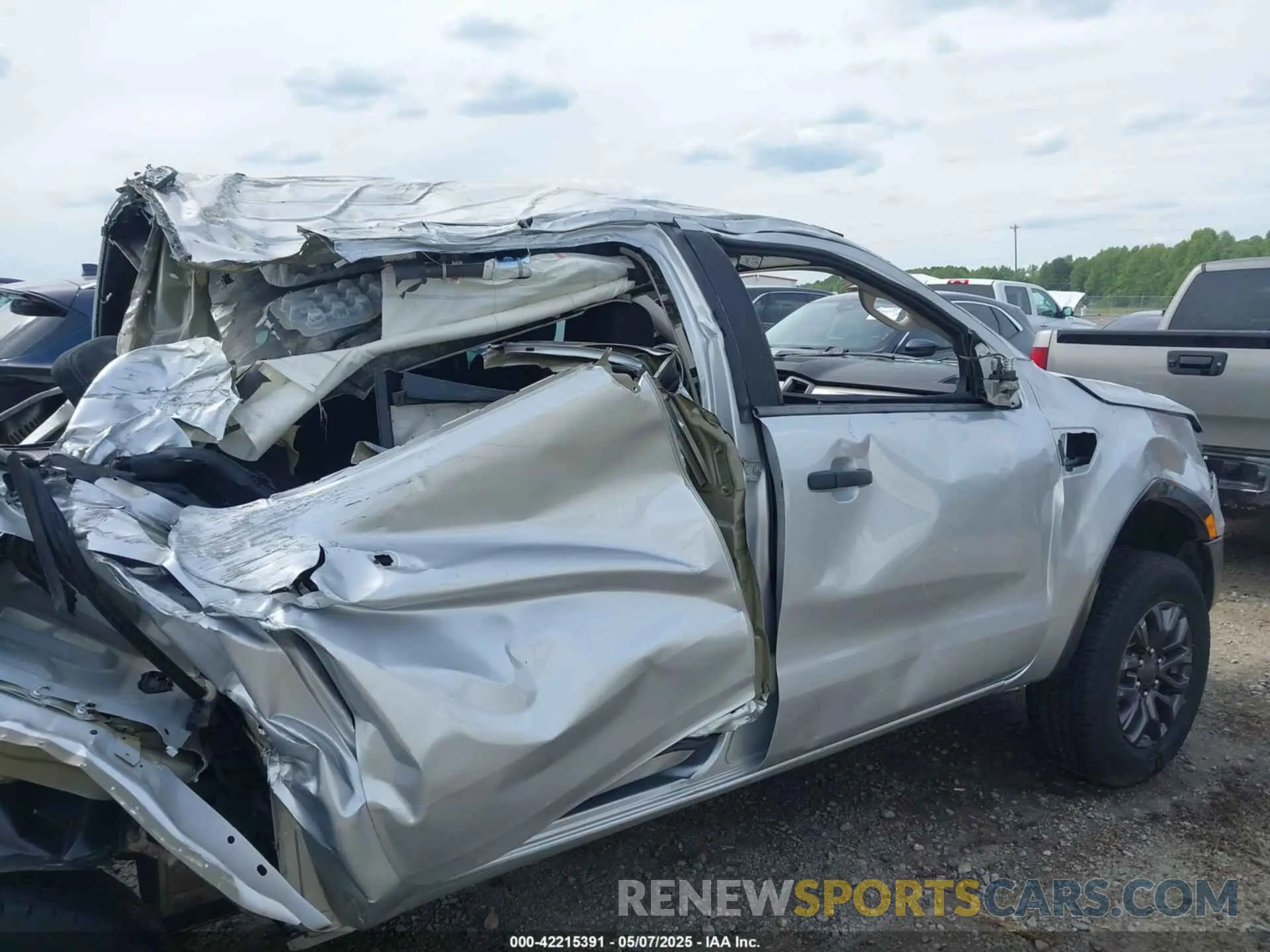 12 Photograph of a damaged car 1FTER4EHXKLB10931 FORD RANGER 2019