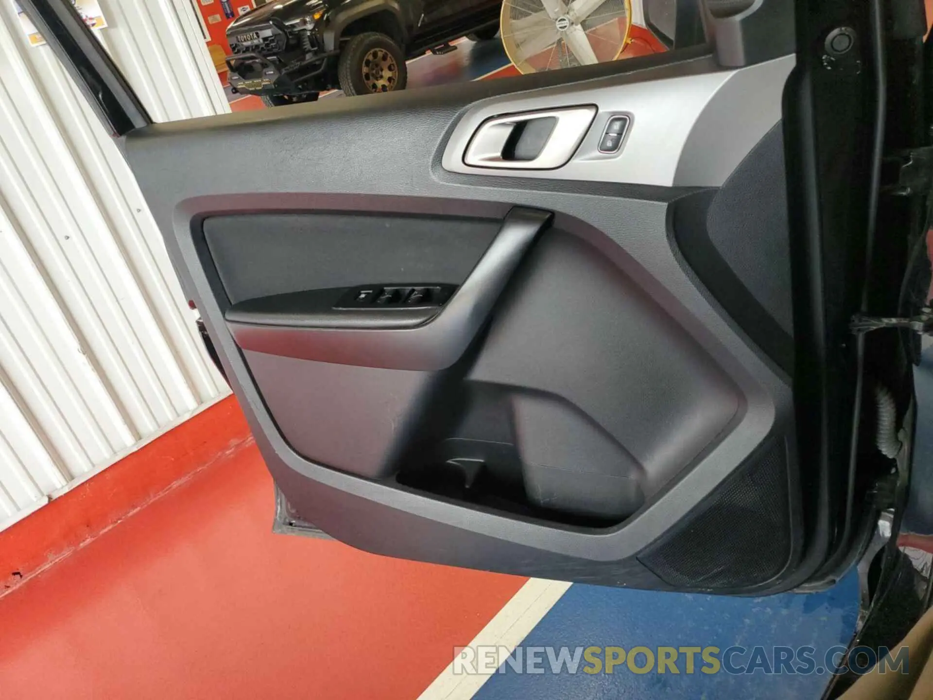 11 Photograph of a damaged car 1FTER4FH3KLA95087 FORD RANGER 2019
