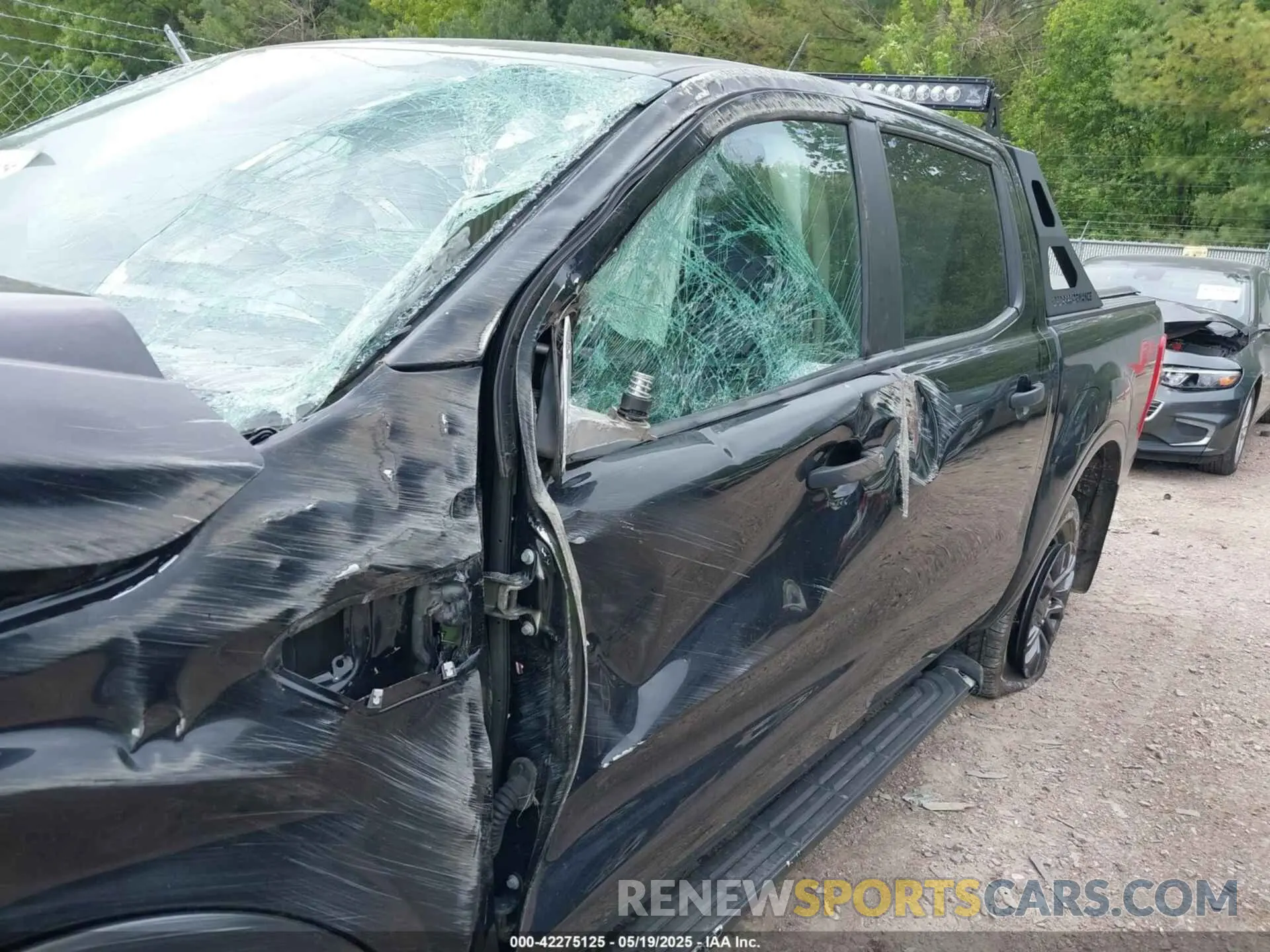 18 Photograph of a damaged car 1FTER4FH8KLA38223 FORD RANGER 2019