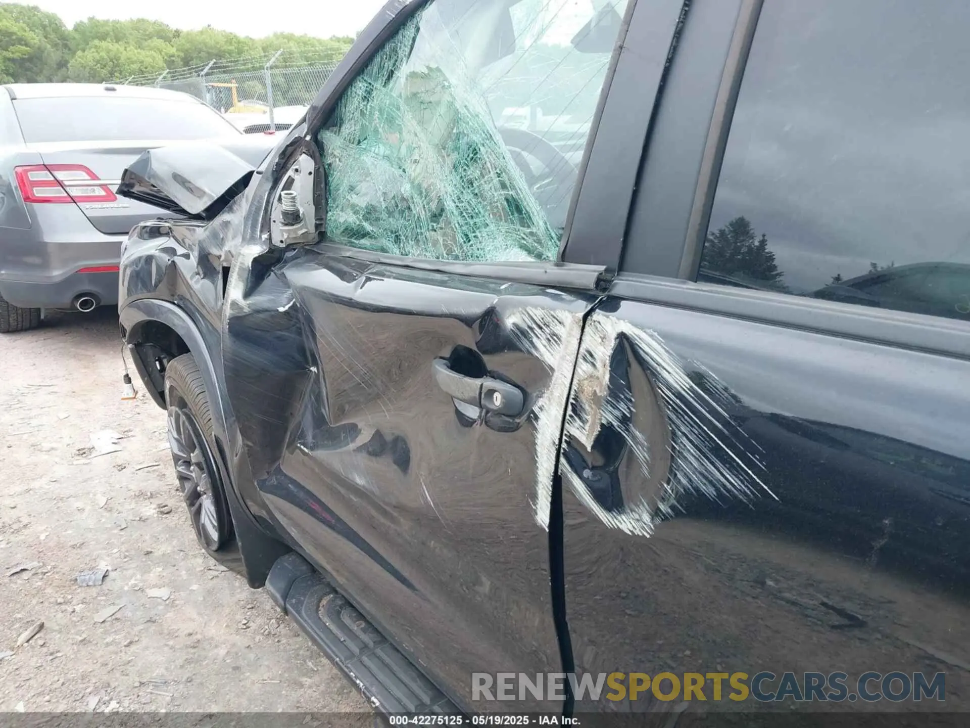 19 Photograph of a damaged car 1FTER4FH8KLA38223 FORD RANGER 2019