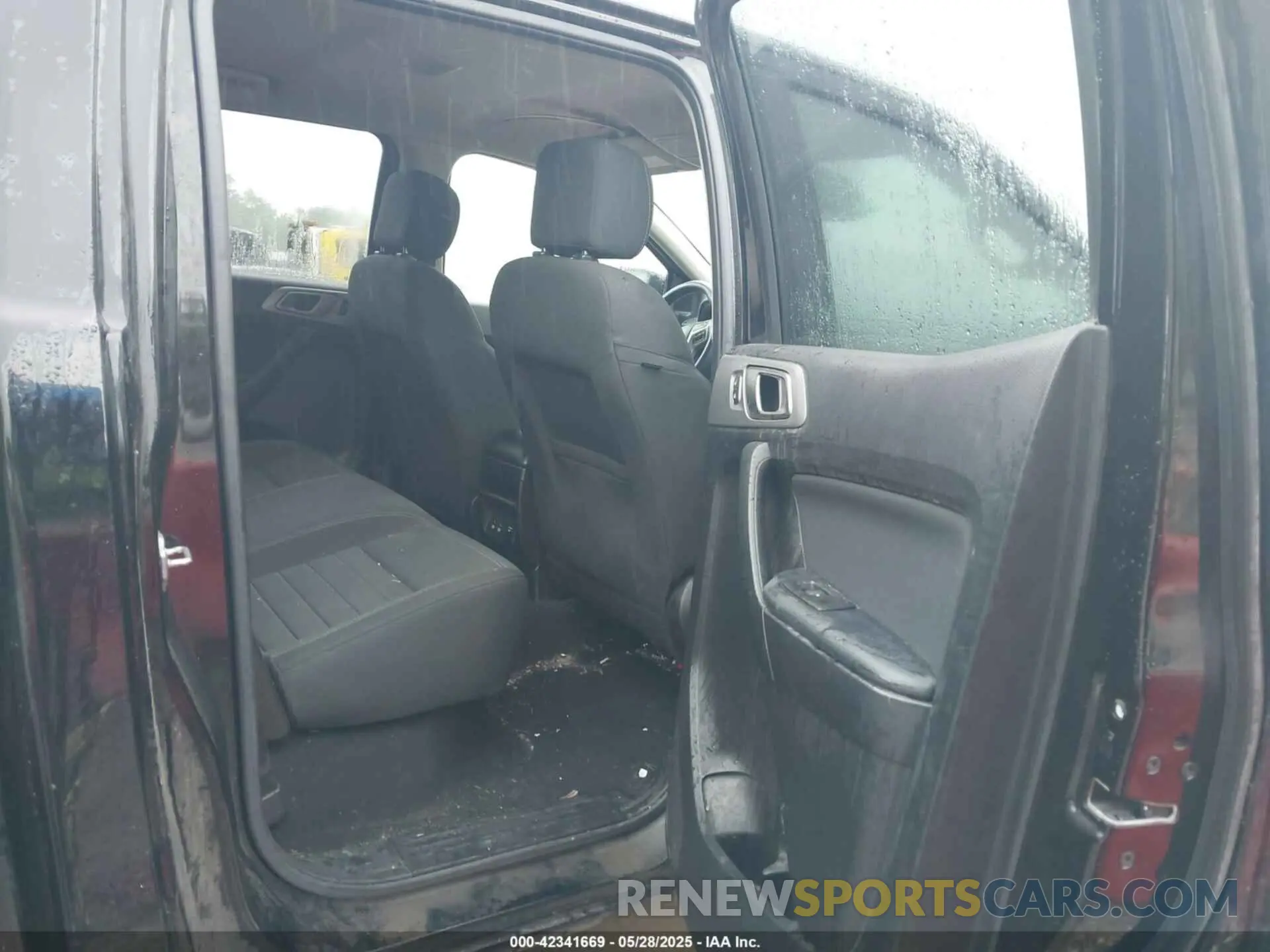8 Photograph of a damaged car 1FTER4FH9KLA09216 FORD RANGER 2019