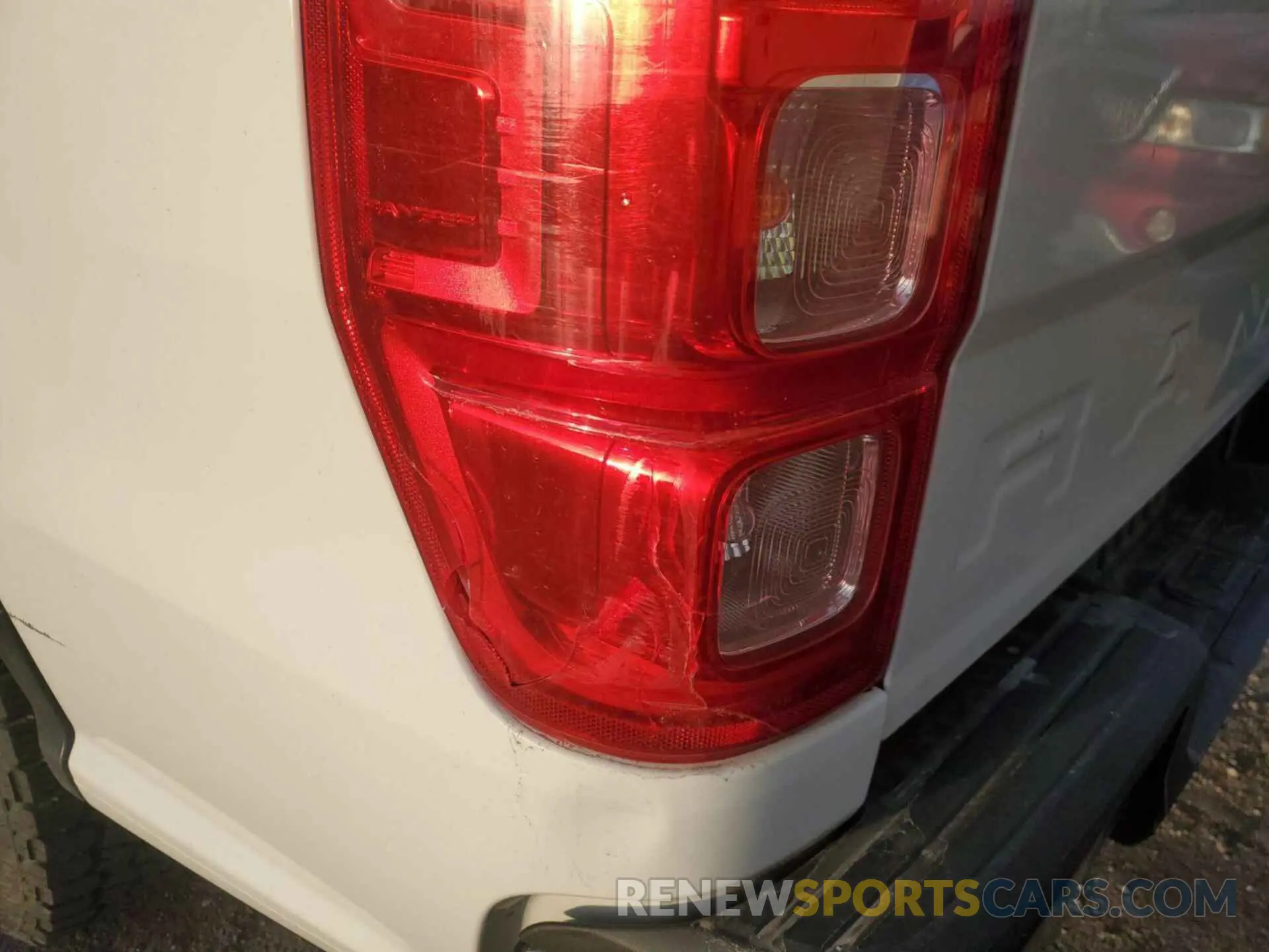 31 Photograph of a damaged car 1FTER4FH9KLA61283 FORD RANGER 2019
