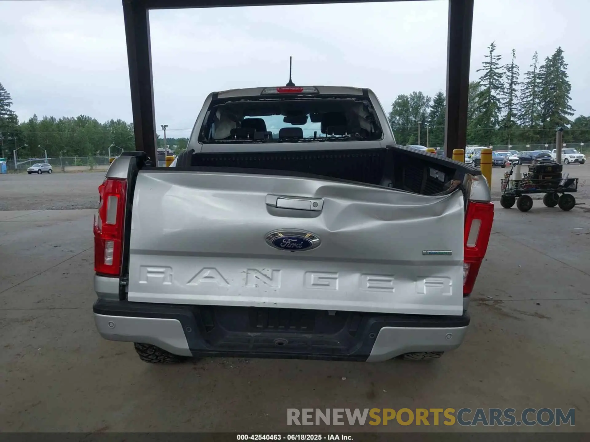 16 Photograph of a damaged car 1FTER4FHXKLA18345 FORD RANGER 2019