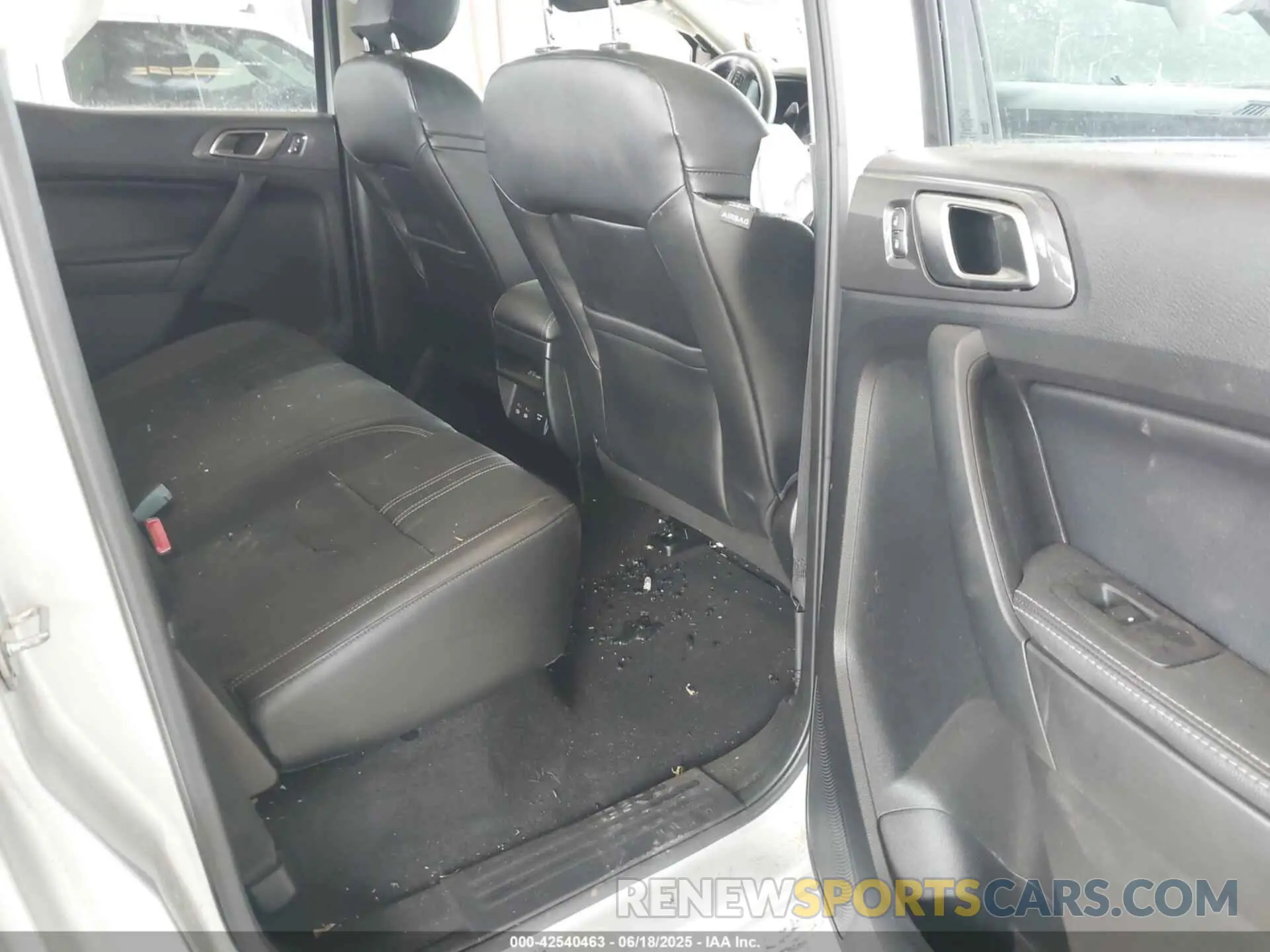8 Photograph of a damaged car 1FTER4FHXKLA18345 FORD RANGER 2019