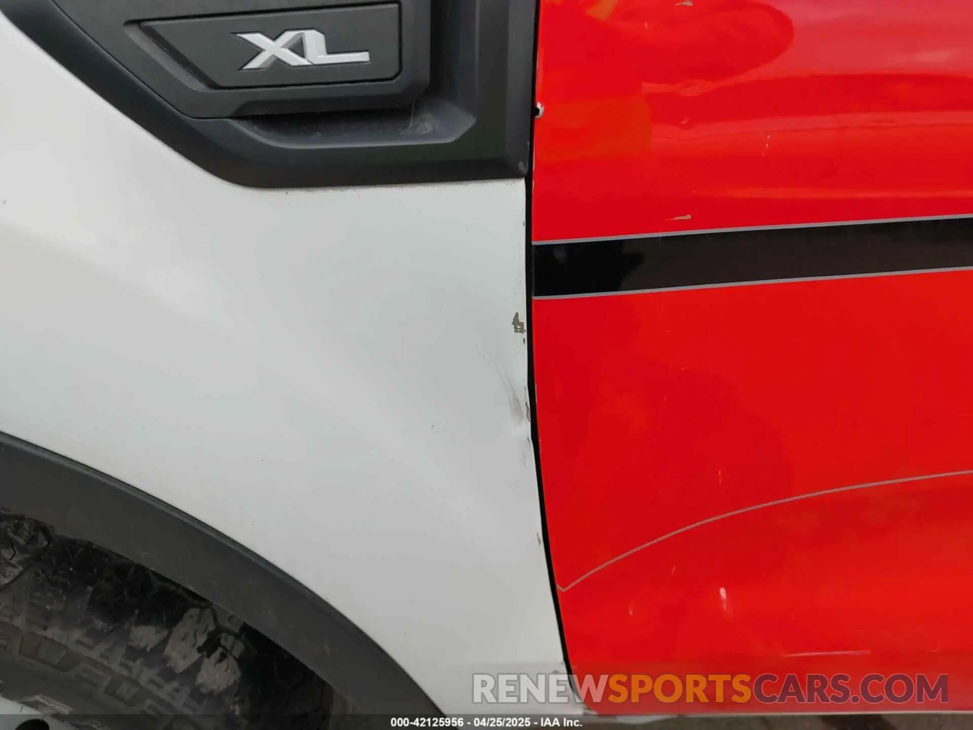 17 Photograph of a damaged car 1FTER1EH7LLA42247 FORD RANGER 2020
