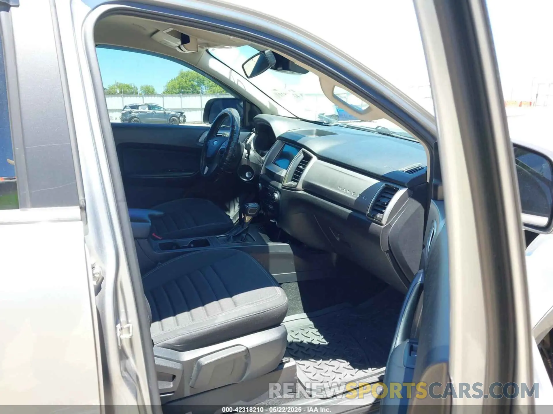 5 Photograph of a damaged car 1FTER4EH4LLA87034 FORD RANGER 2020
