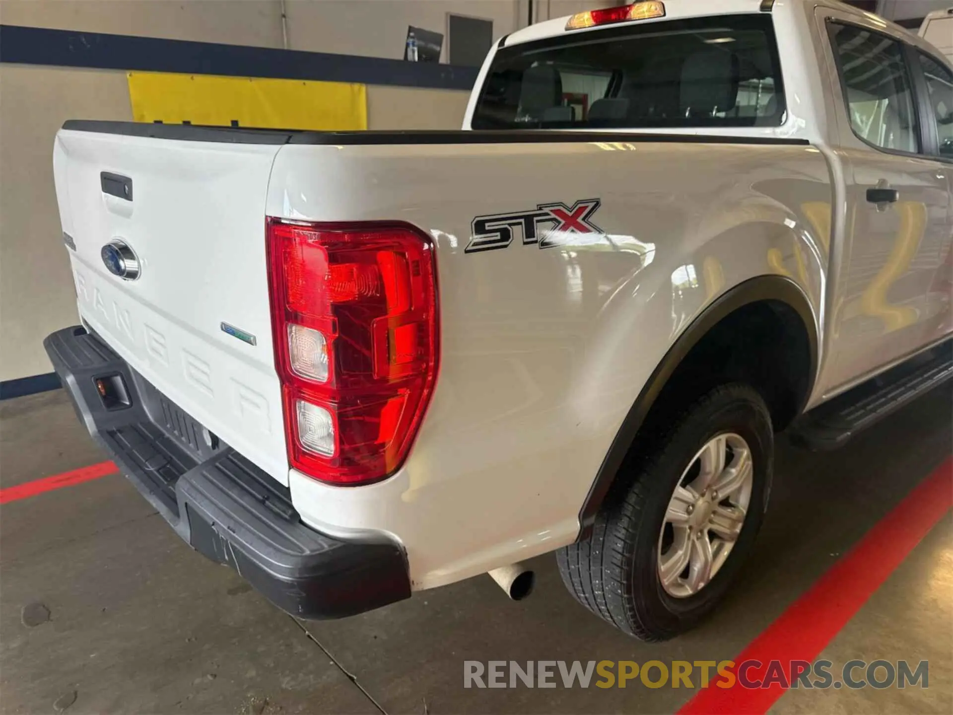 24 Photograph of a damaged car 1FTER4EH5LLA38361 FORD RANGER 2020