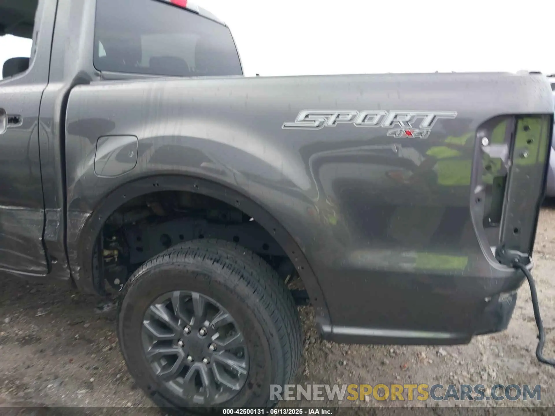 19 Photograph of a damaged car 1FTER4FH3LLA00688 FORD RANGER 2020