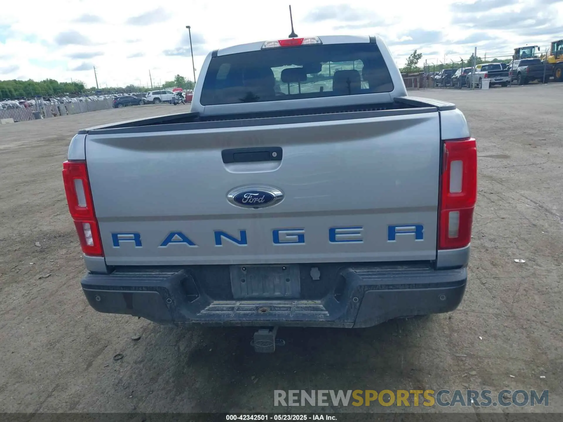 16 Photograph of a damaged car 1FTER4FH5LLA98333 FORD RANGER 2020
