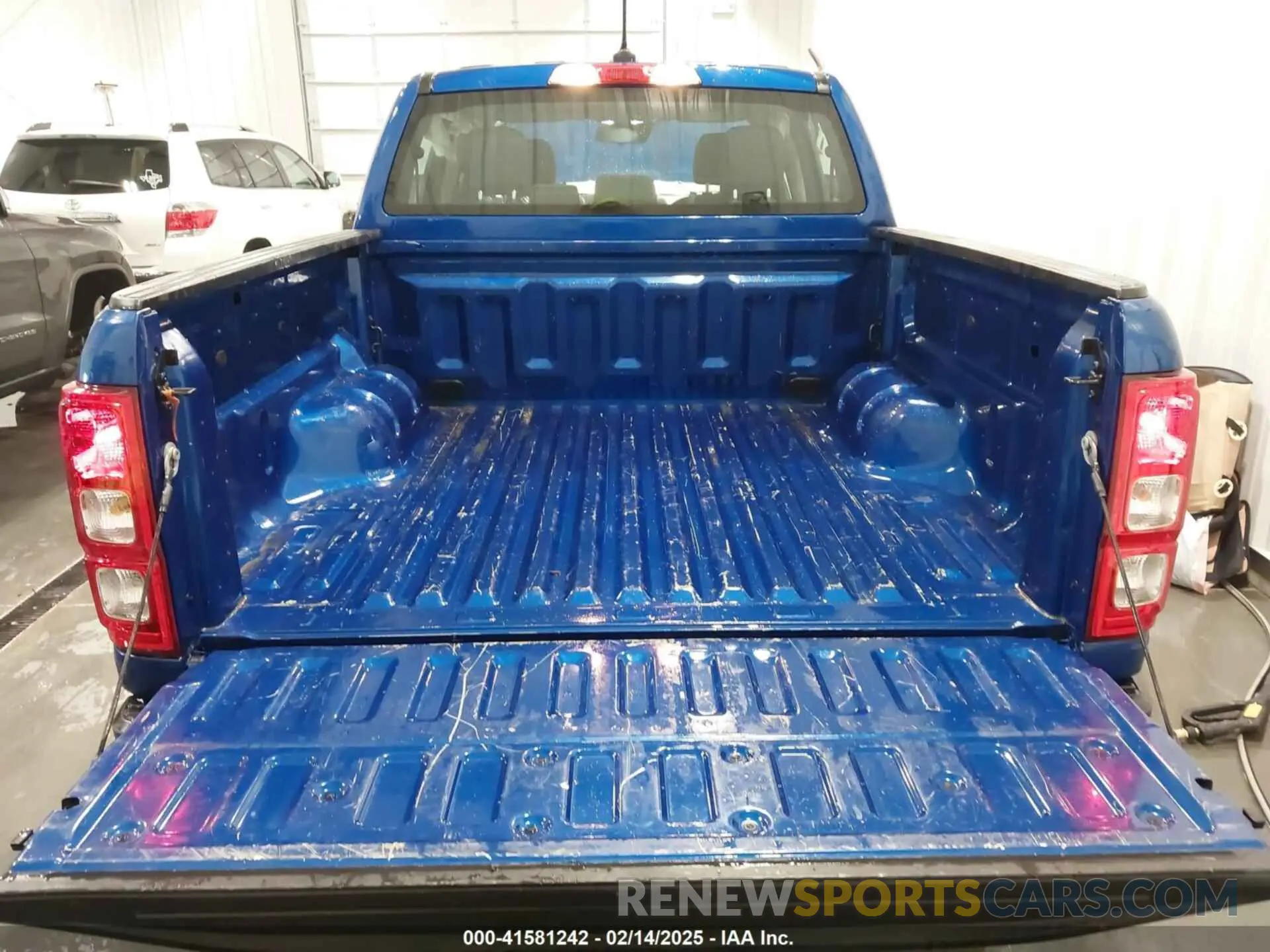 11 Photograph of a damaged car 1FTER4FH8LLA20077 FORD RANGER 2020