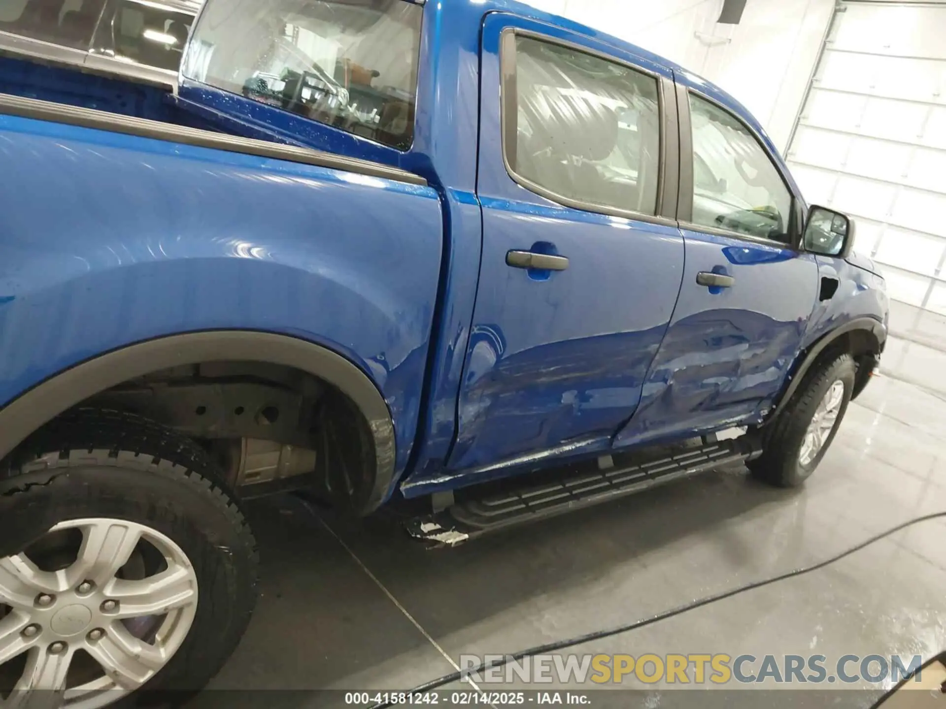 17 Photograph of a damaged car 1FTER4FH8LLA20077 FORD RANGER 2020